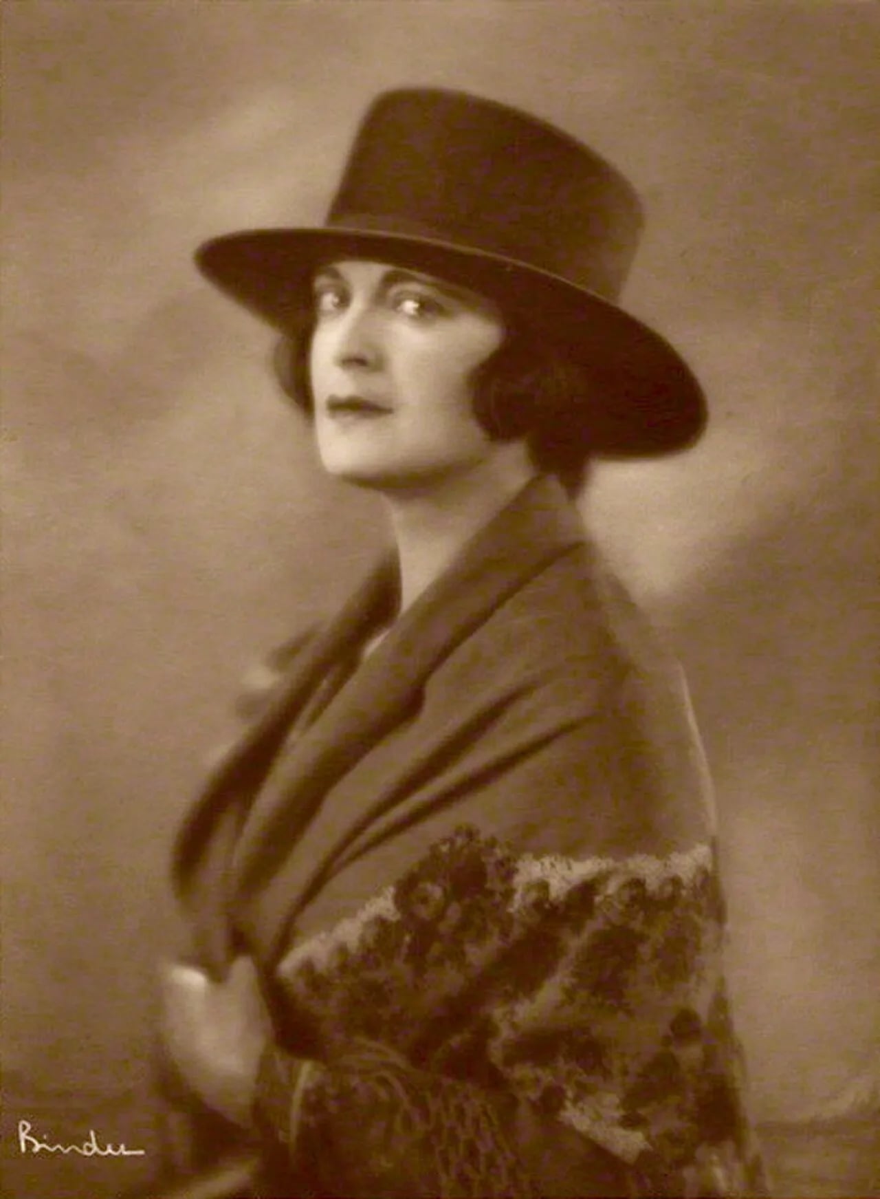 Portrait of Harriet Cohen (1895–1967) – memorial page