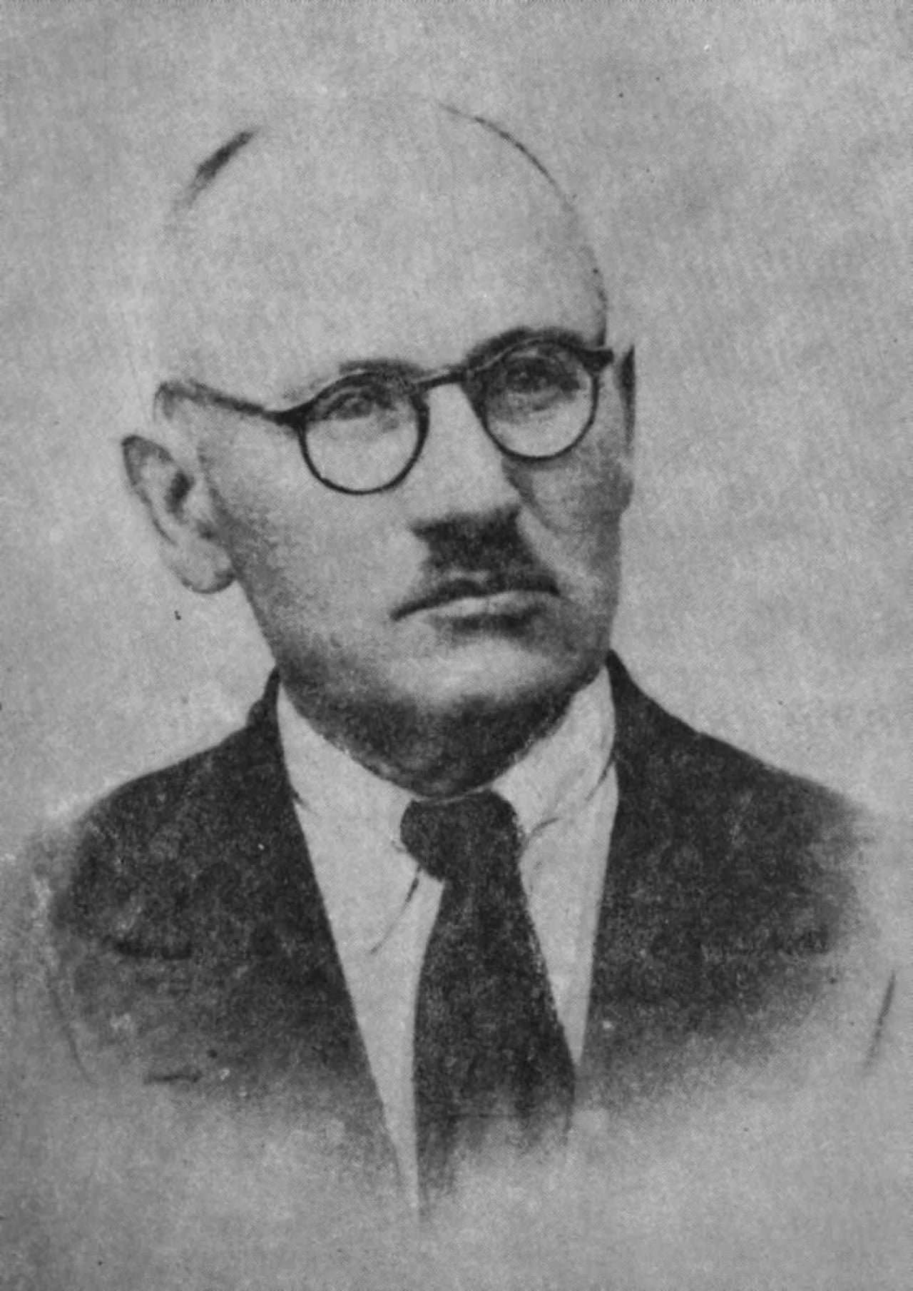 Portrait of Adam Chętnik (1885–1967) – memorial page