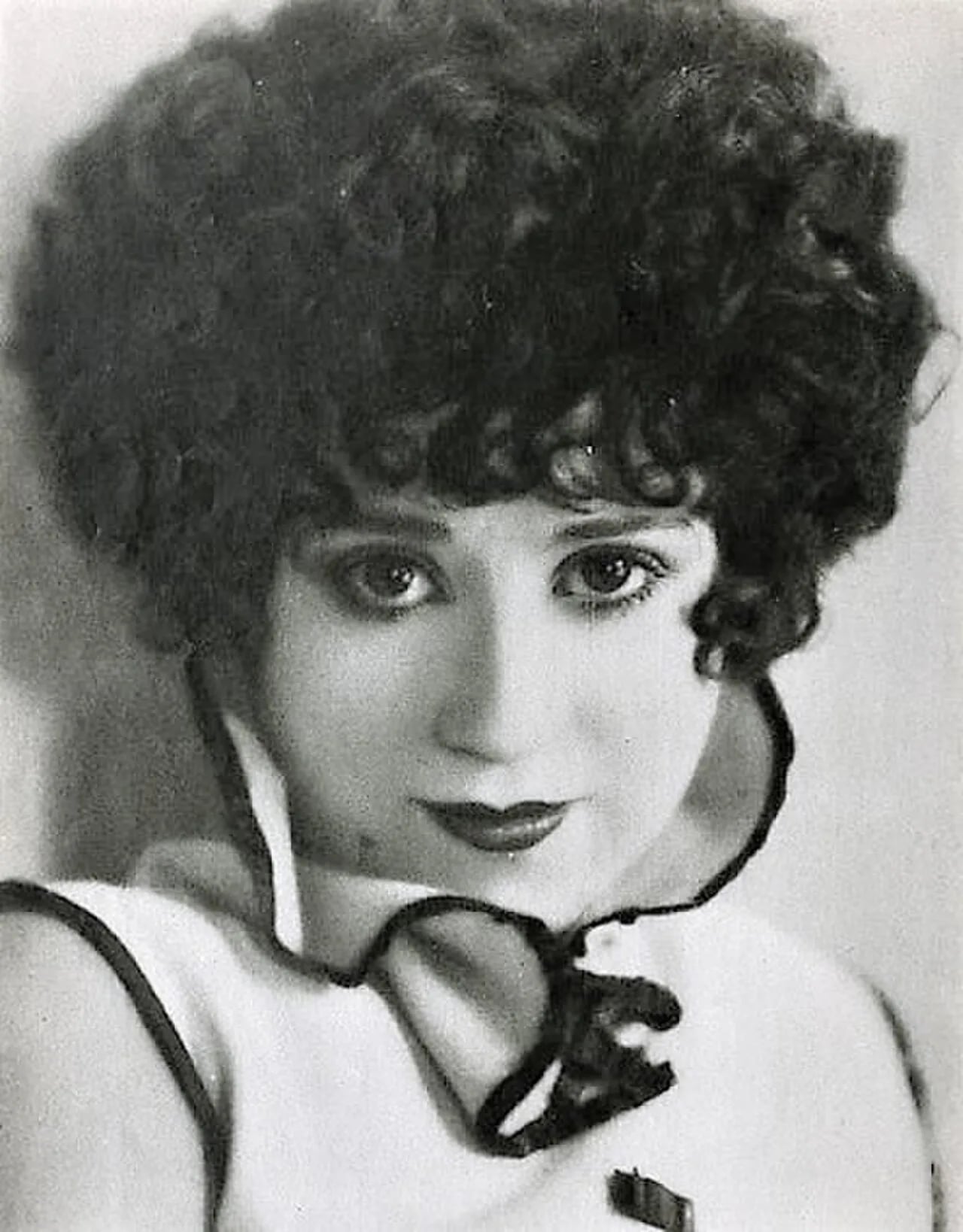 Portrait of Alberta Vaughn (1904–1992) – memorial page