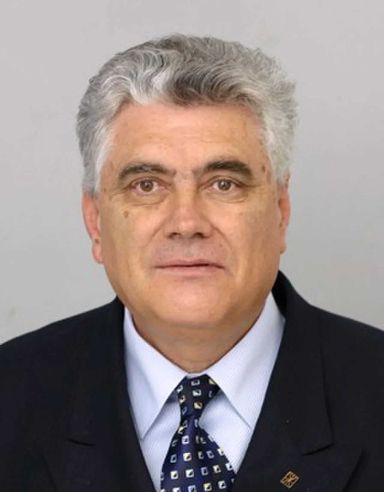 Porträt von Aleksandar Petrow (1948–2024) – Gedenkseite