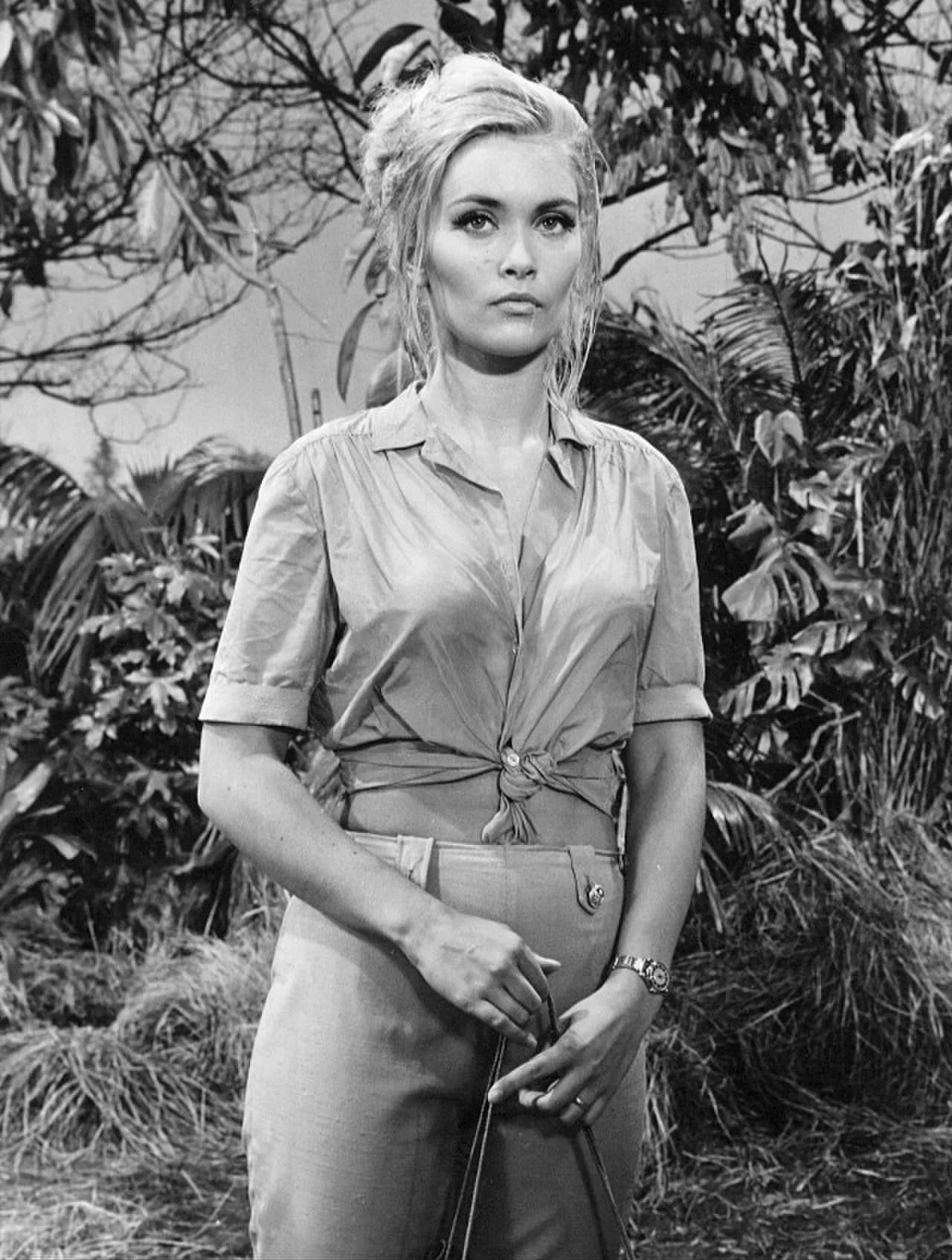 Portrait of Alexandra Bastedo (1946–2014) – memorial page