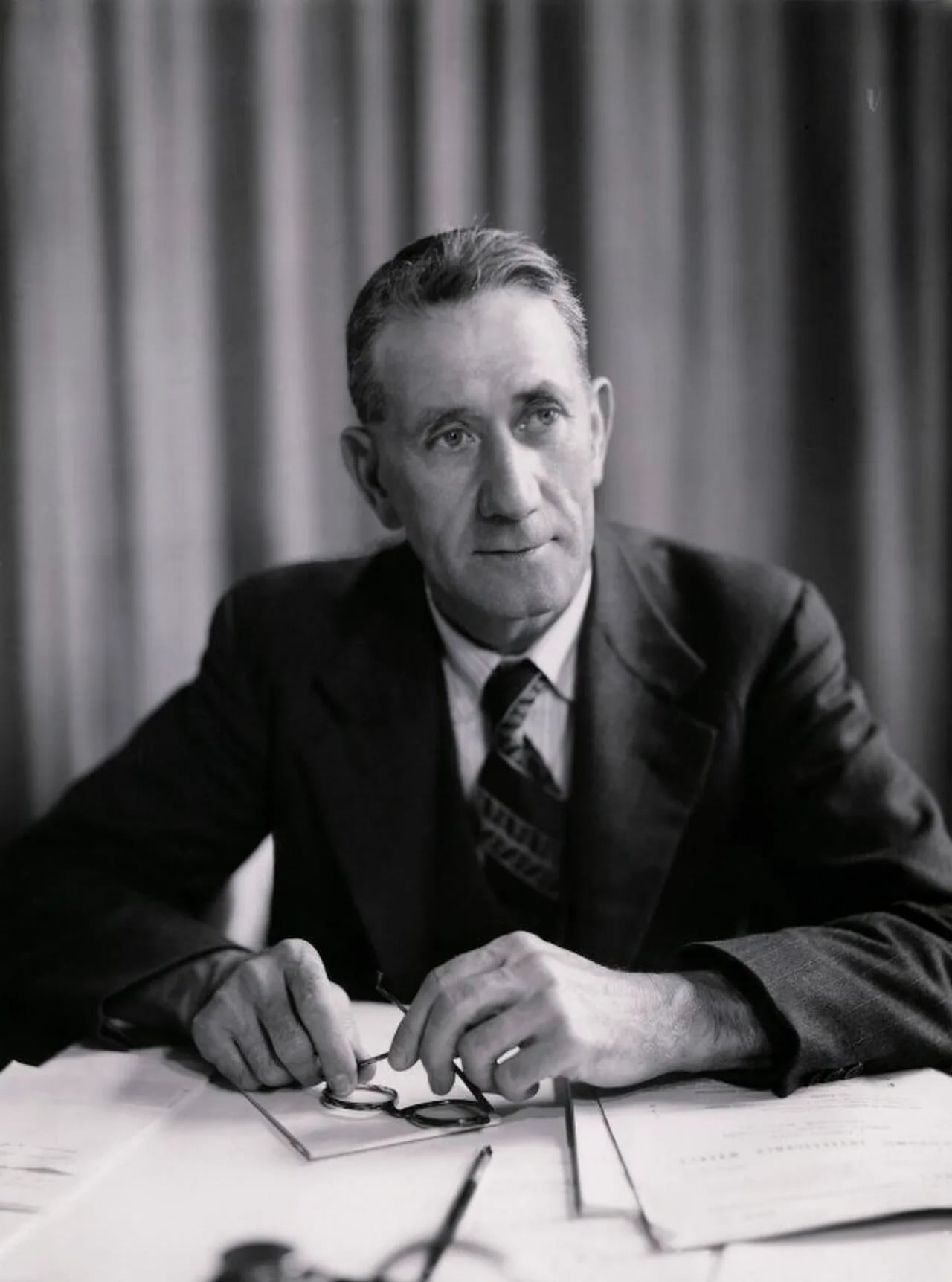 Portrait of Alfred Barnes (1887–1974) – memorial page