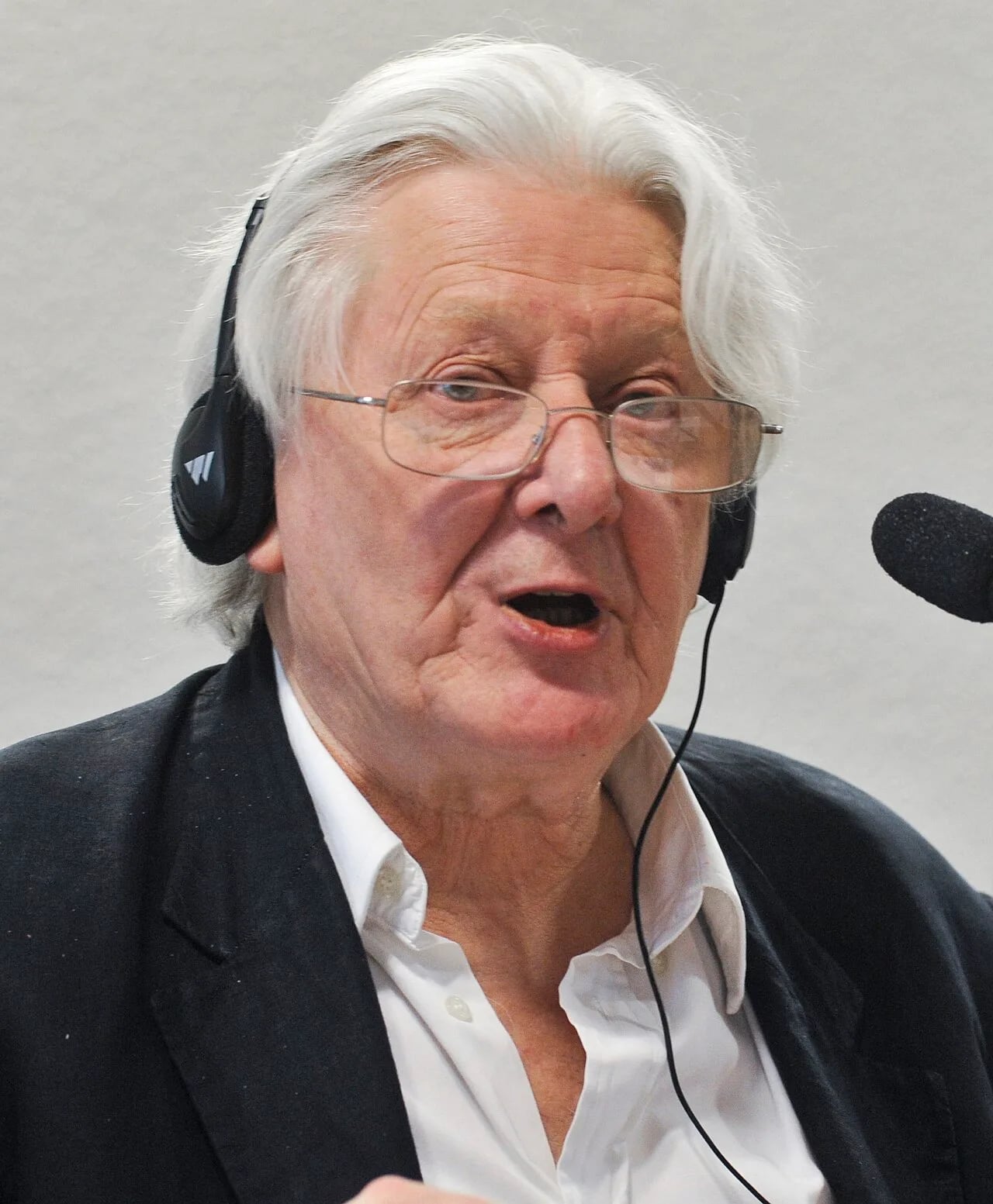 Porträt von Andrew Jennings (1943–2022) – Gedenkseite