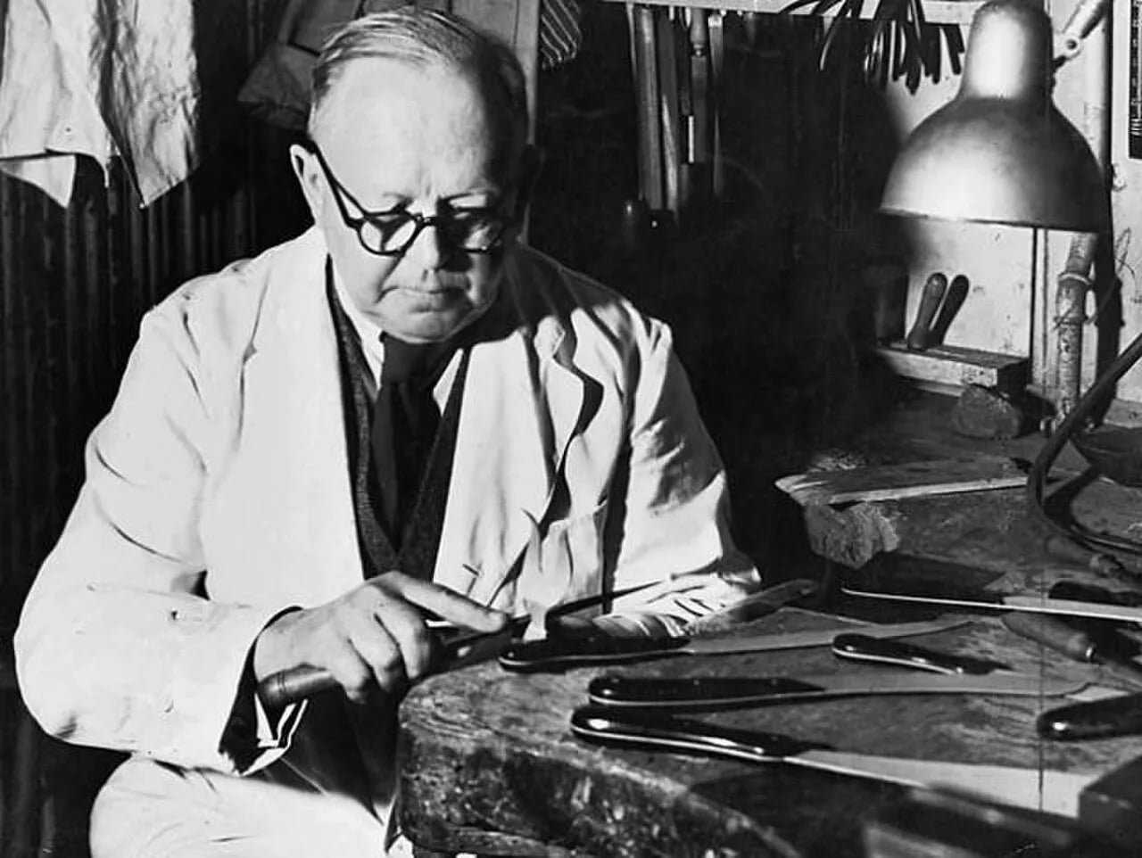 Portrait of Kay Bojesen (1886–1958) – memorial page