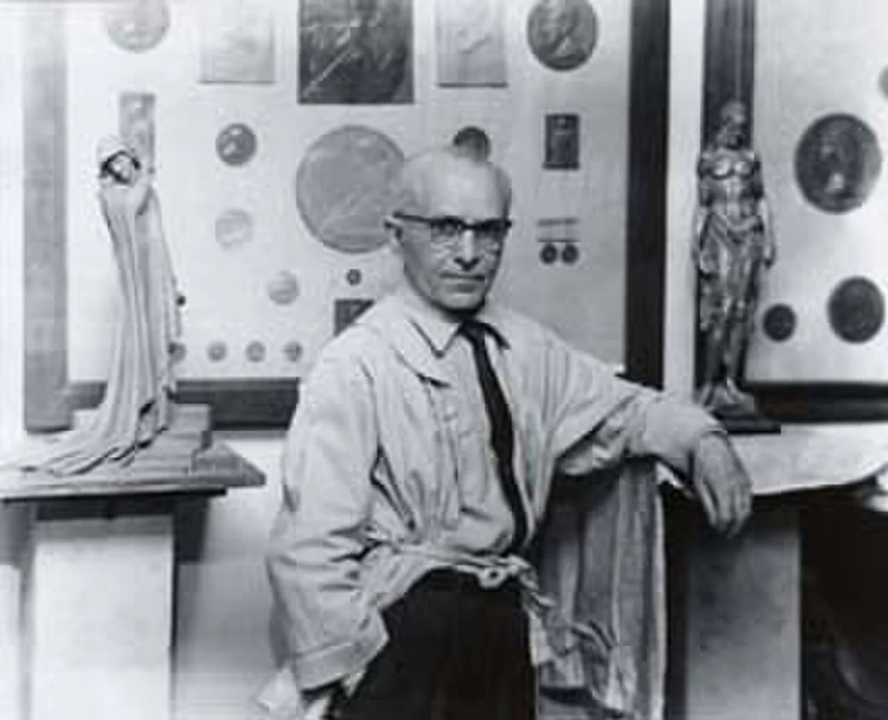 Porträt von Anthony de Francisci (1887–1964) – Gedenkseite