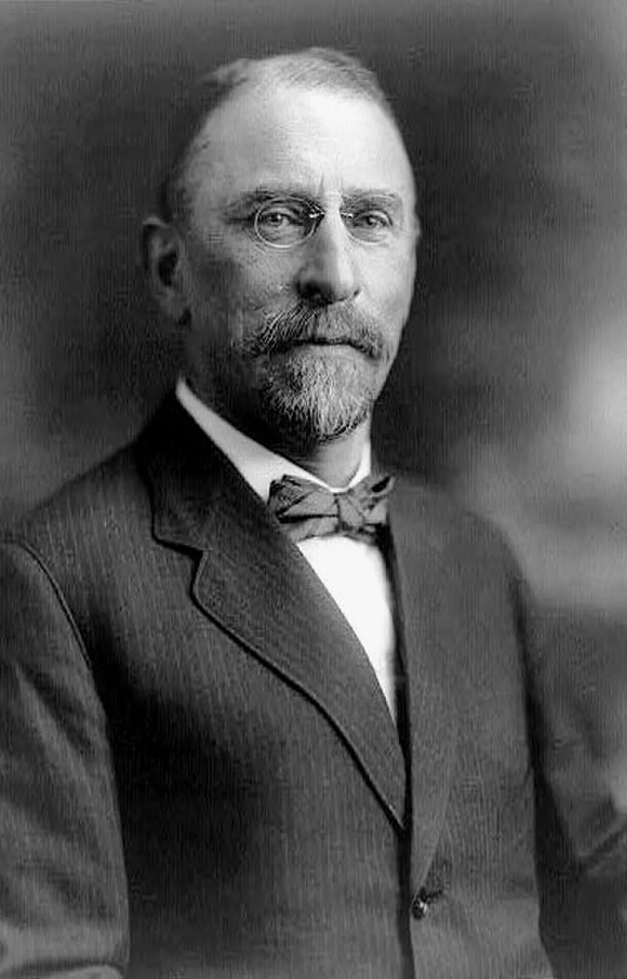 Portrait of Henry Morgenthau senior (1856–1946) – memorial page