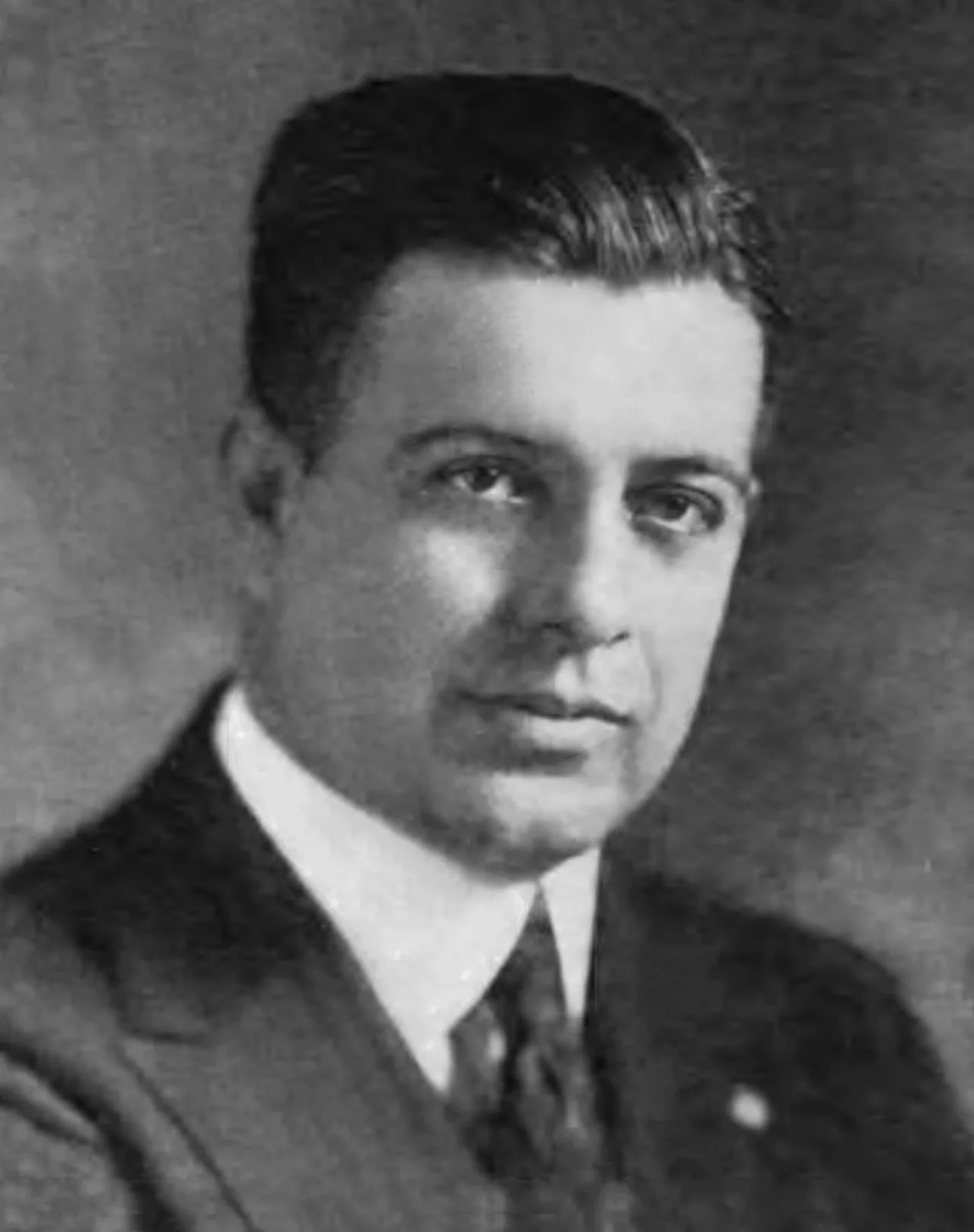 Portrait of Arthur H. Day (1890–1967) – memorial page