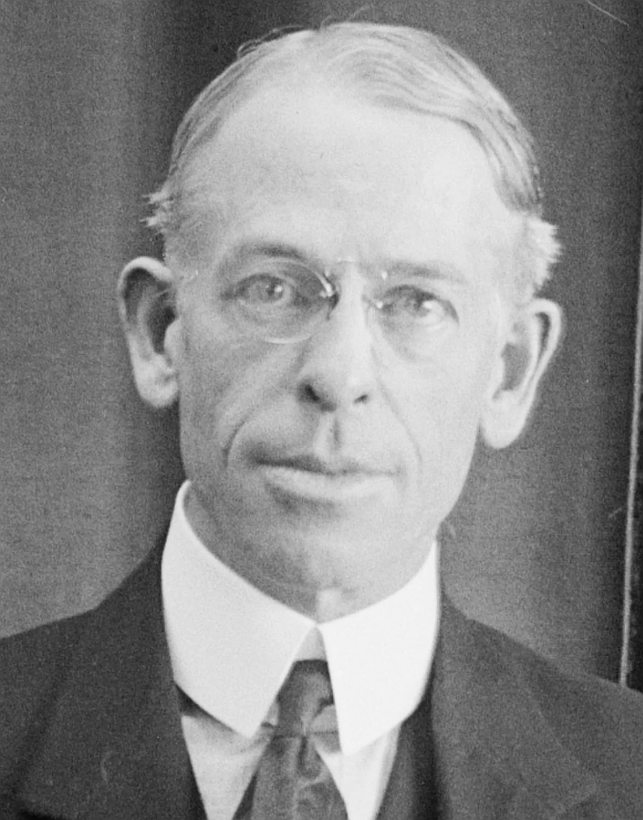 Porträt von Arthur Finley Nevin (1871–1943) – Gedenkseite