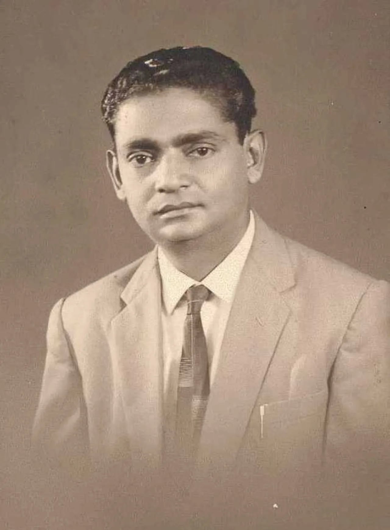 Portrait of Asoka Karunaratne (1916–1988) – memorial page