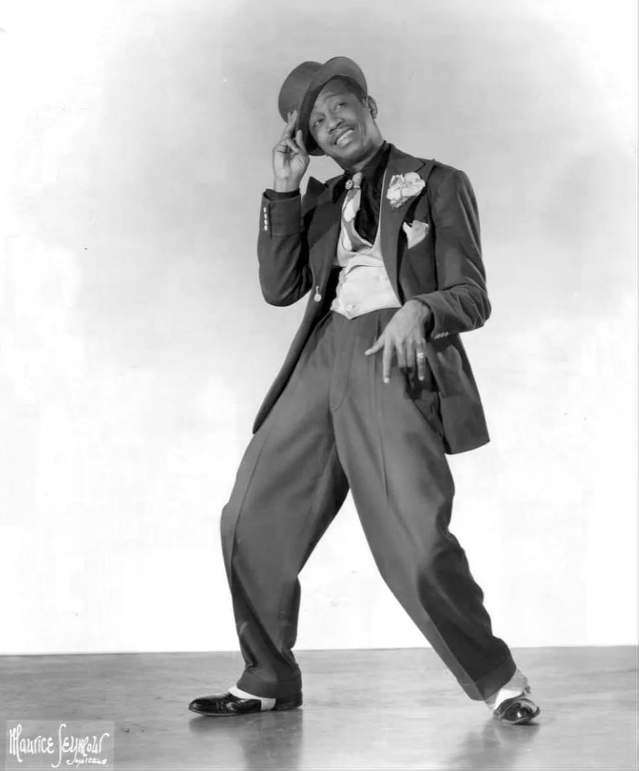 Portrait of Avon Long (1910–1984) – memorial page