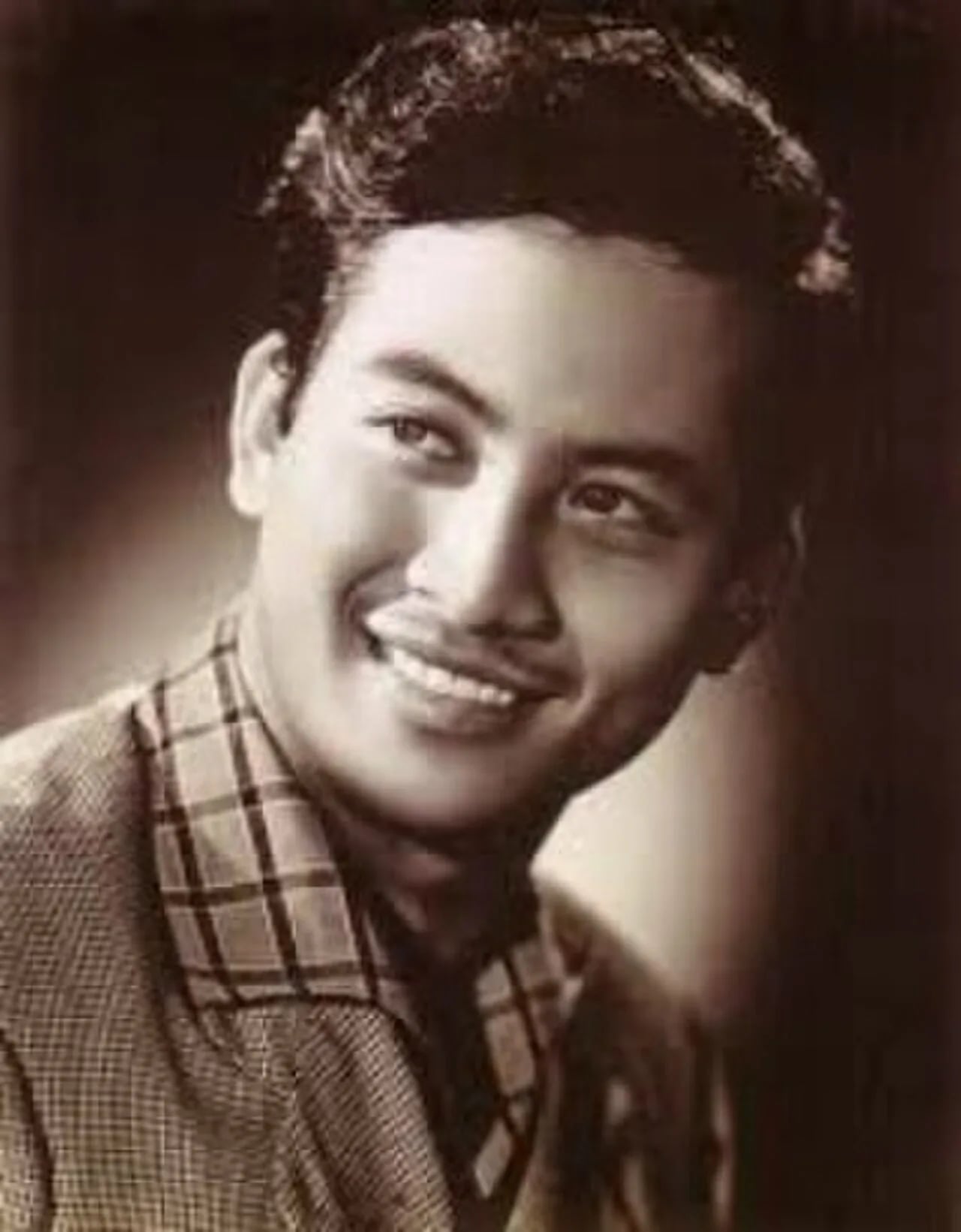 Portrait of Mitr Chaibancha (1934–1970) – memorial page