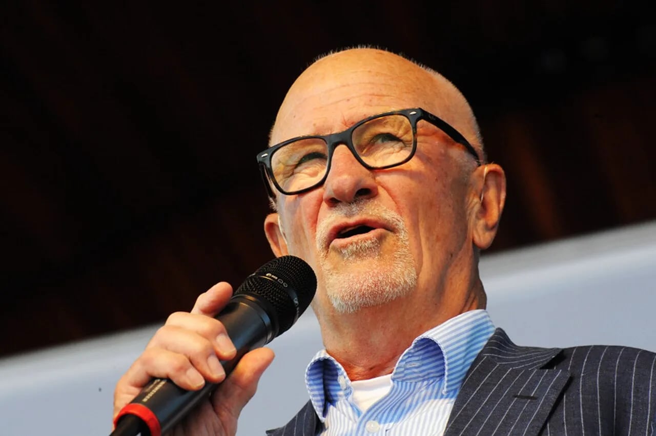 Portrait of Bosse Larsson (1934–2015) – memorial page