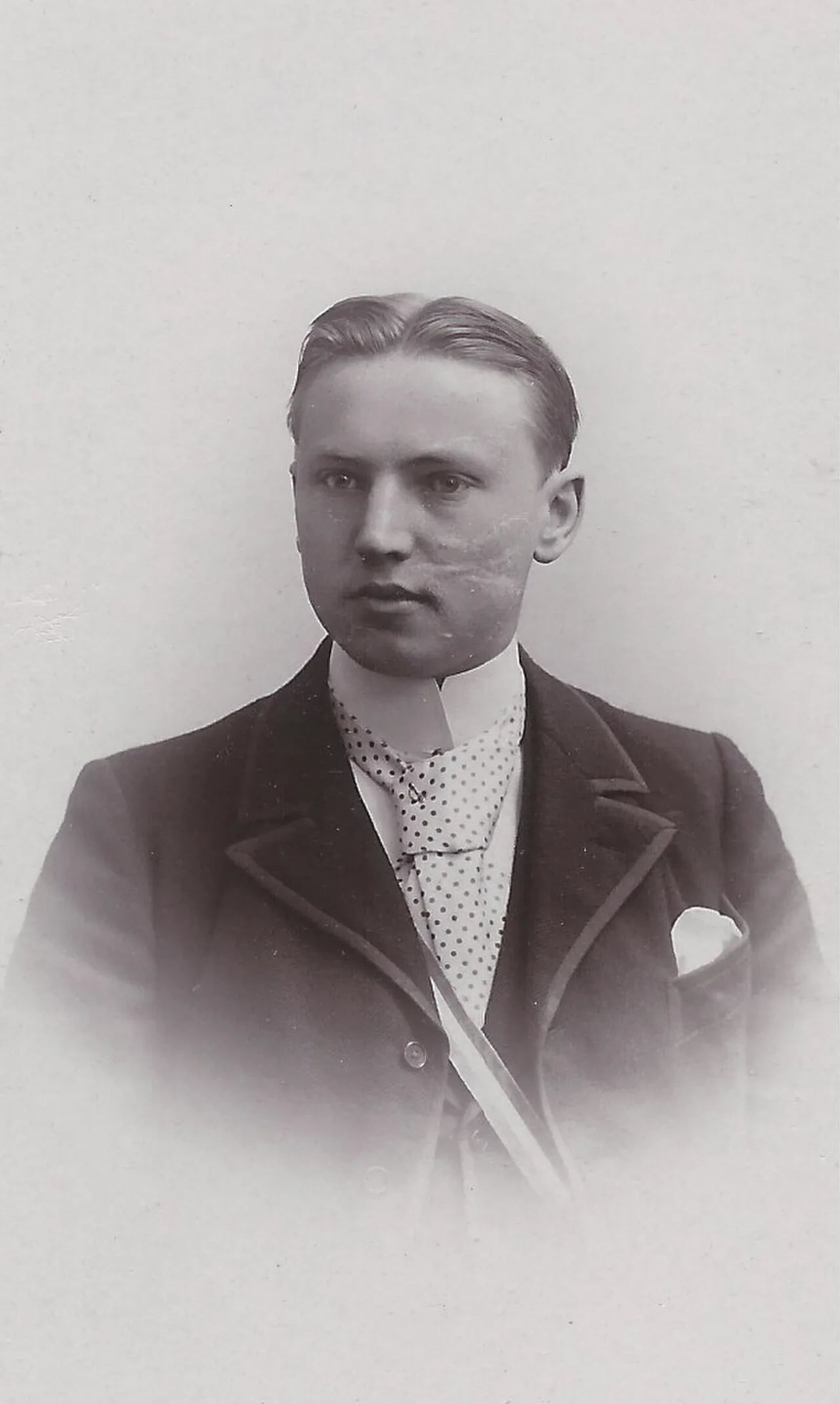 Portrait of Karl Rembert (1868–1966) – memorial page