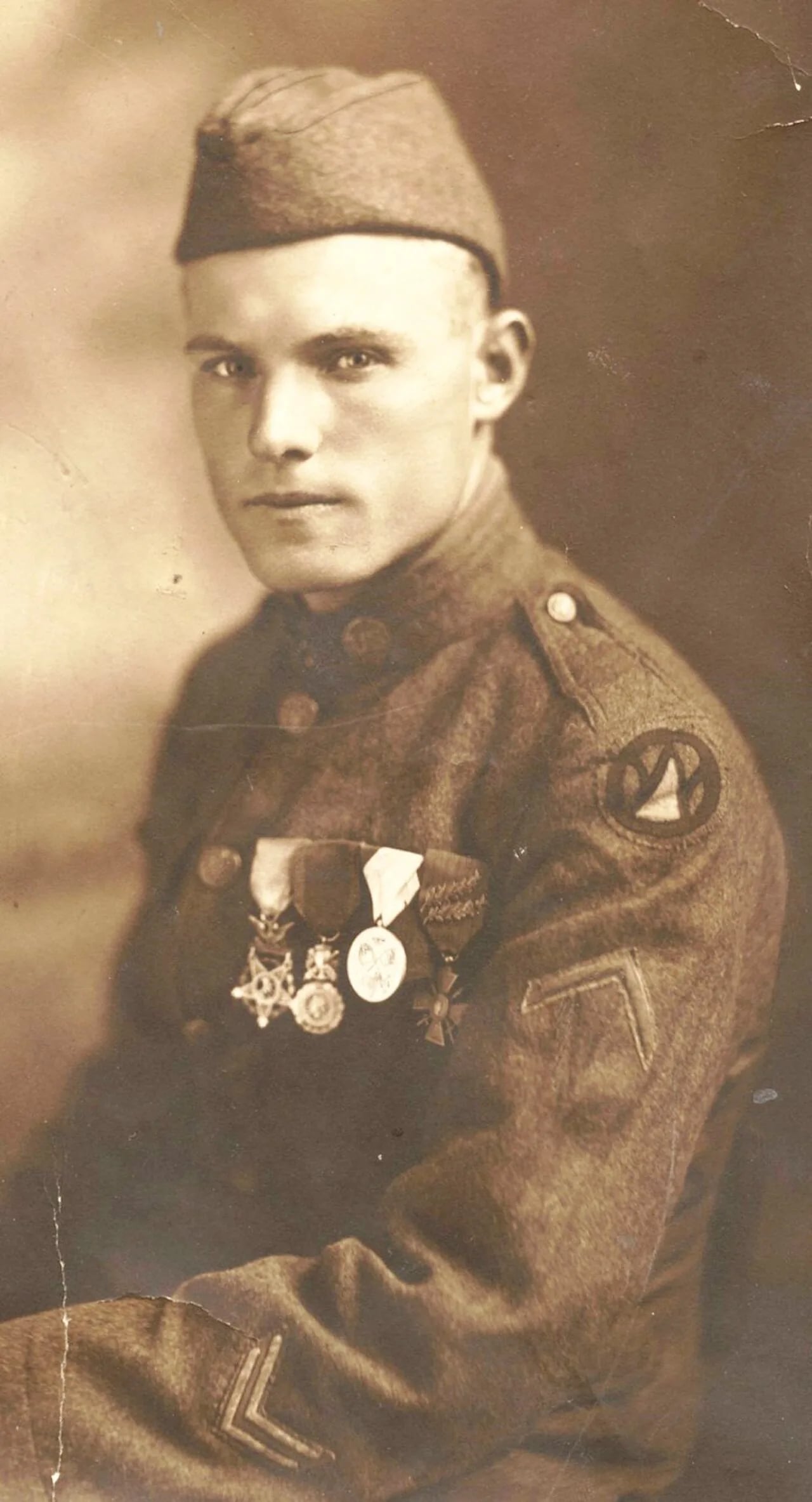 Portrait of Charles D. Barger (1892–1936) – memorial page