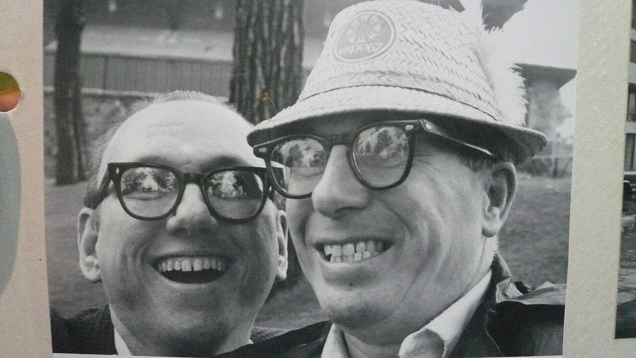 Porträt von Charles E. Fritch (1927–2012) – Gedenkseite