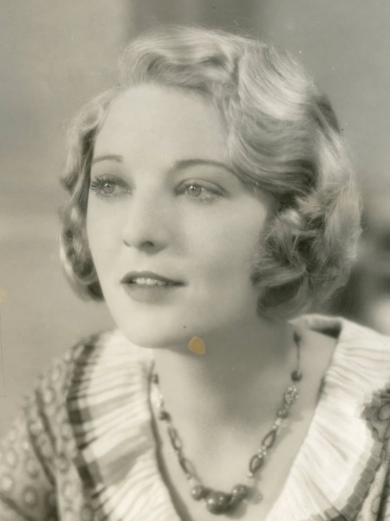 Porträt von Dorothy Mackaill (1903–1990) – Gedenkseite