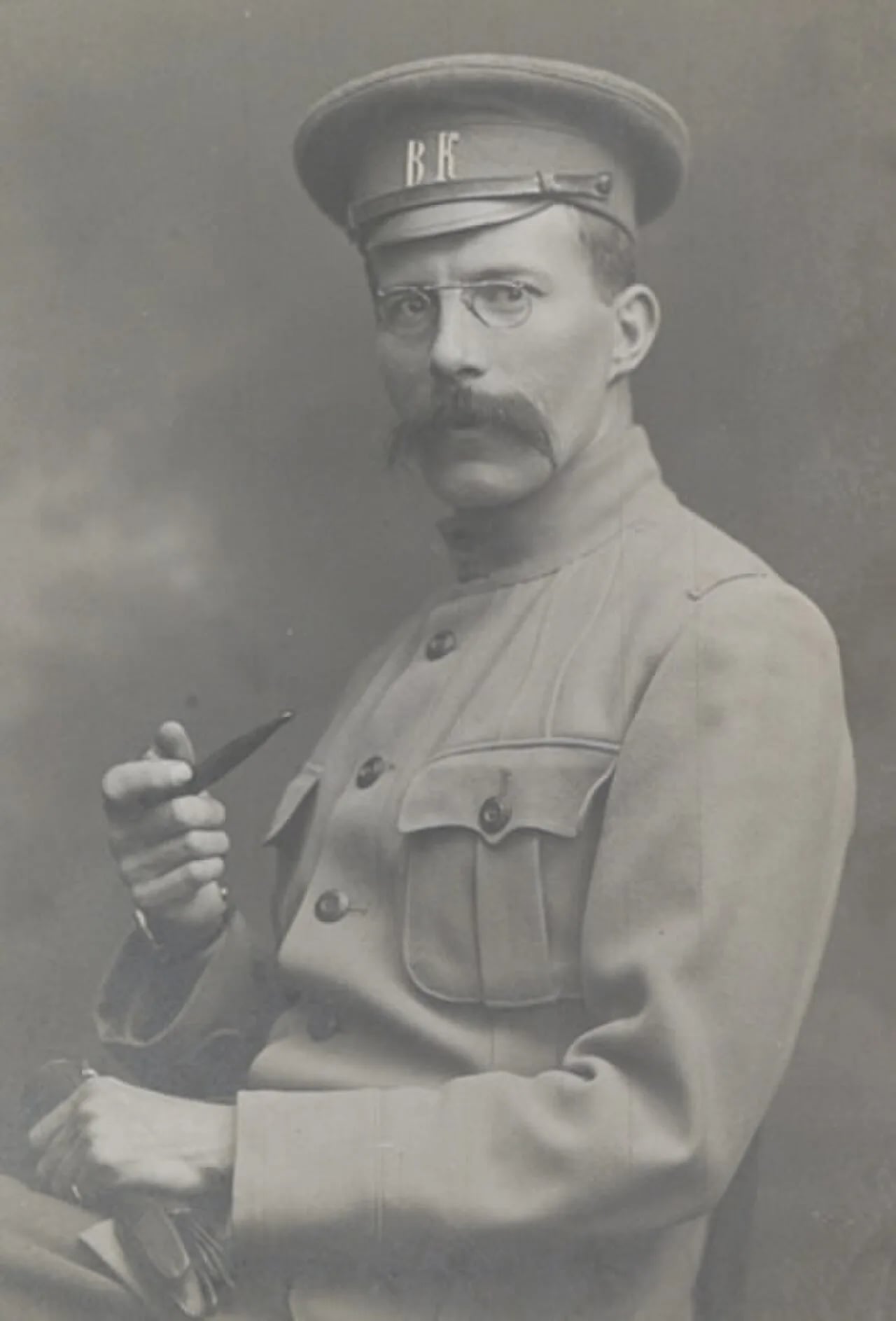 Porträt von Arthur Ransome (1884–1967) – Gedenkseite