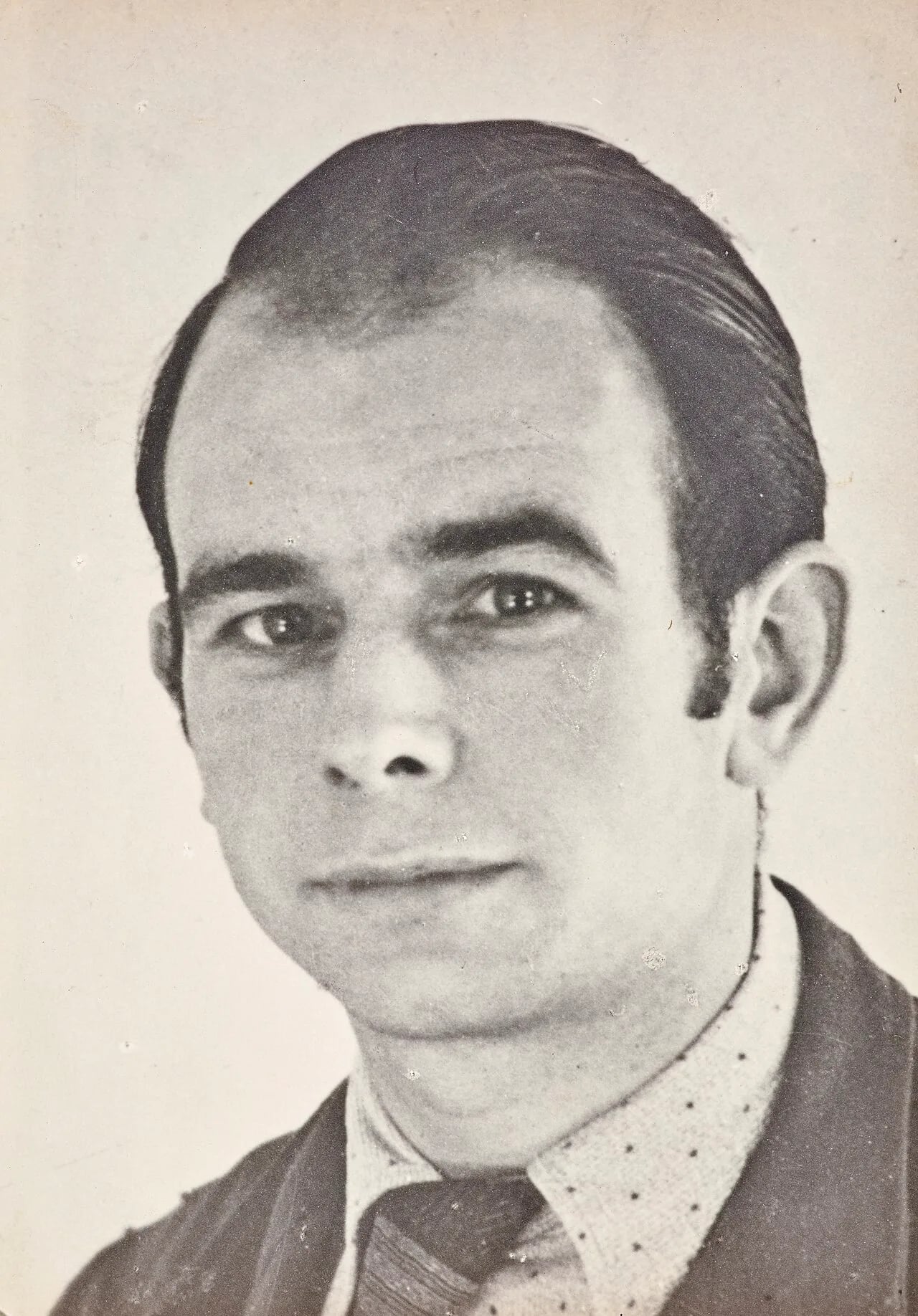 Portrait of Albert Gérard (1920–1942) – memorial page