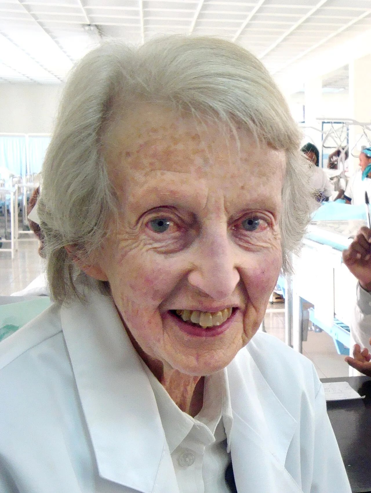 Portrait of Catherine Hamlin (1924–2020) – memorial page
