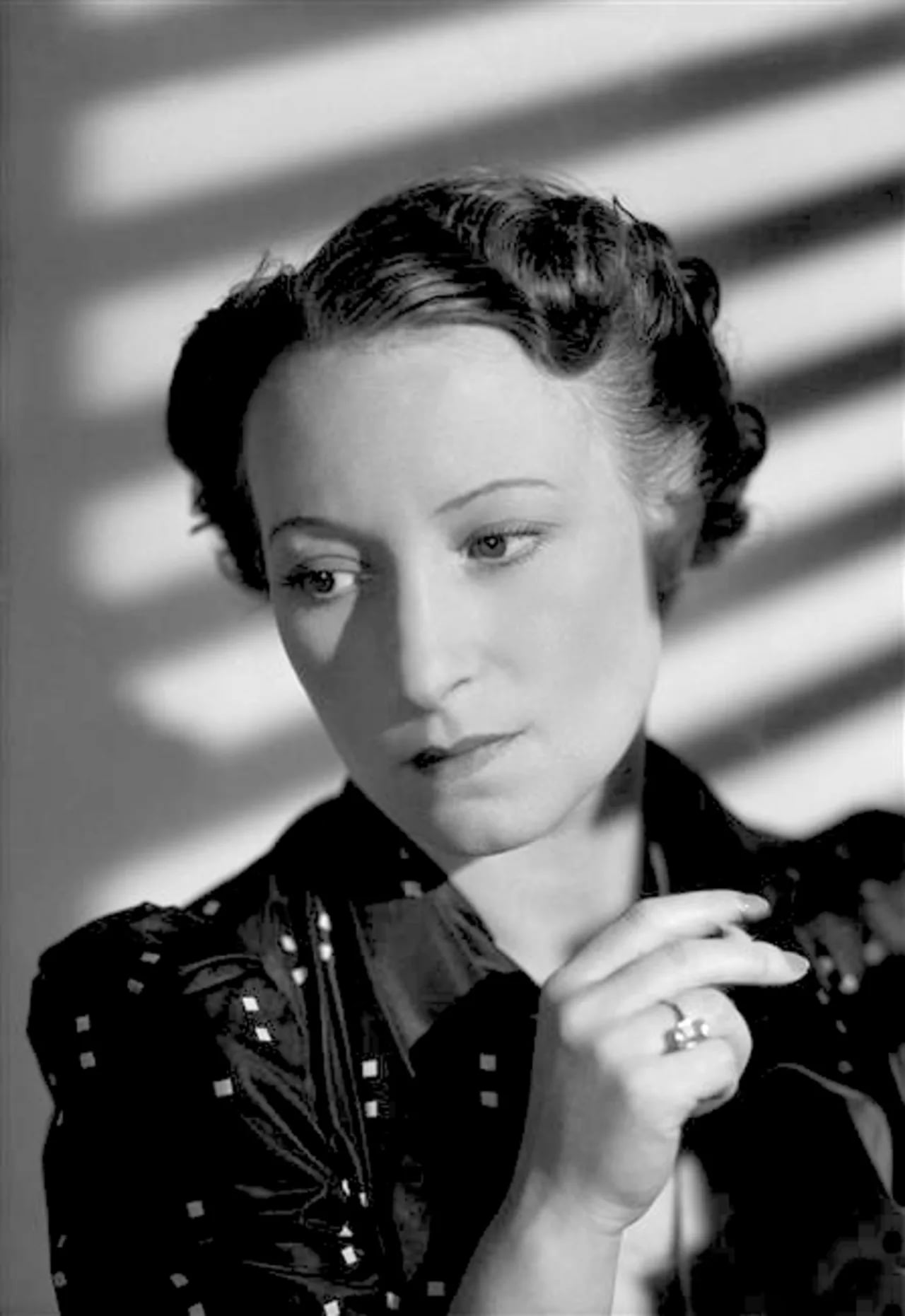 Portrait of Orane Demazis (1894–1991) – memorial page