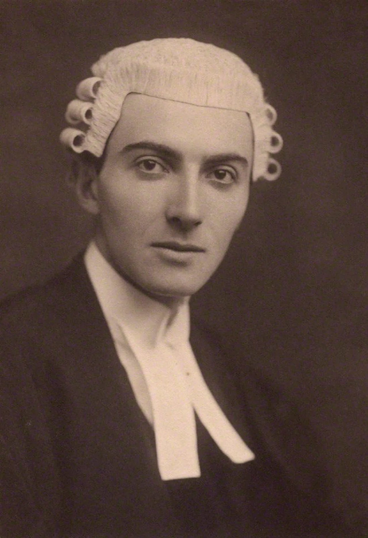 Portrait of Dornford Yates (1885–1960) – memorial page