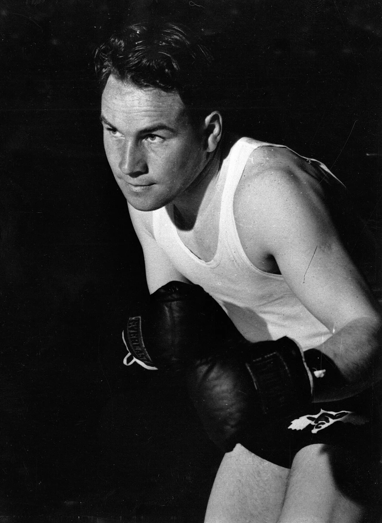 Portrait of Jimmy McLarnin (1907–2004) – memorial page