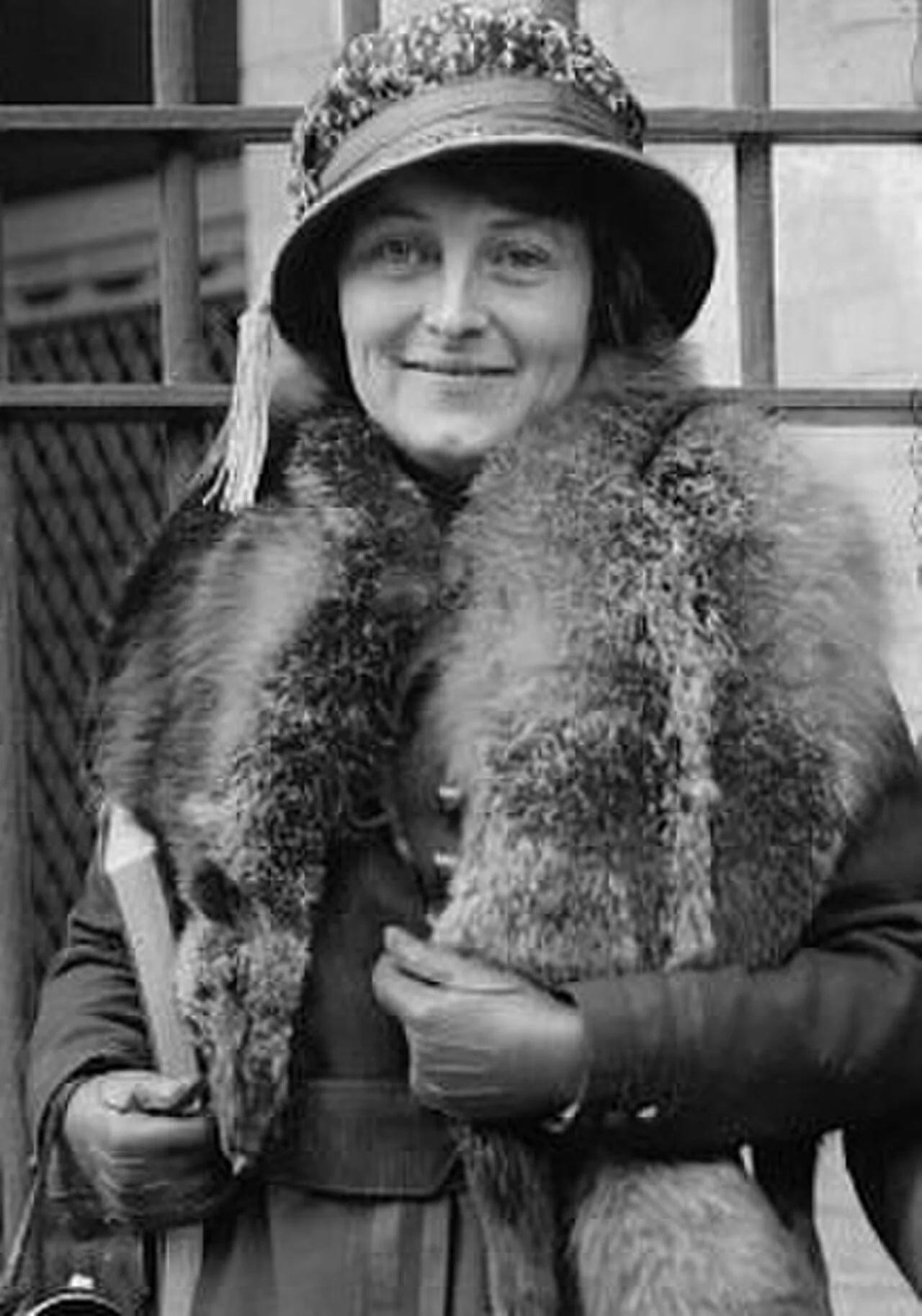 Portrait of Edith Mason (1892–1973) – memorial page