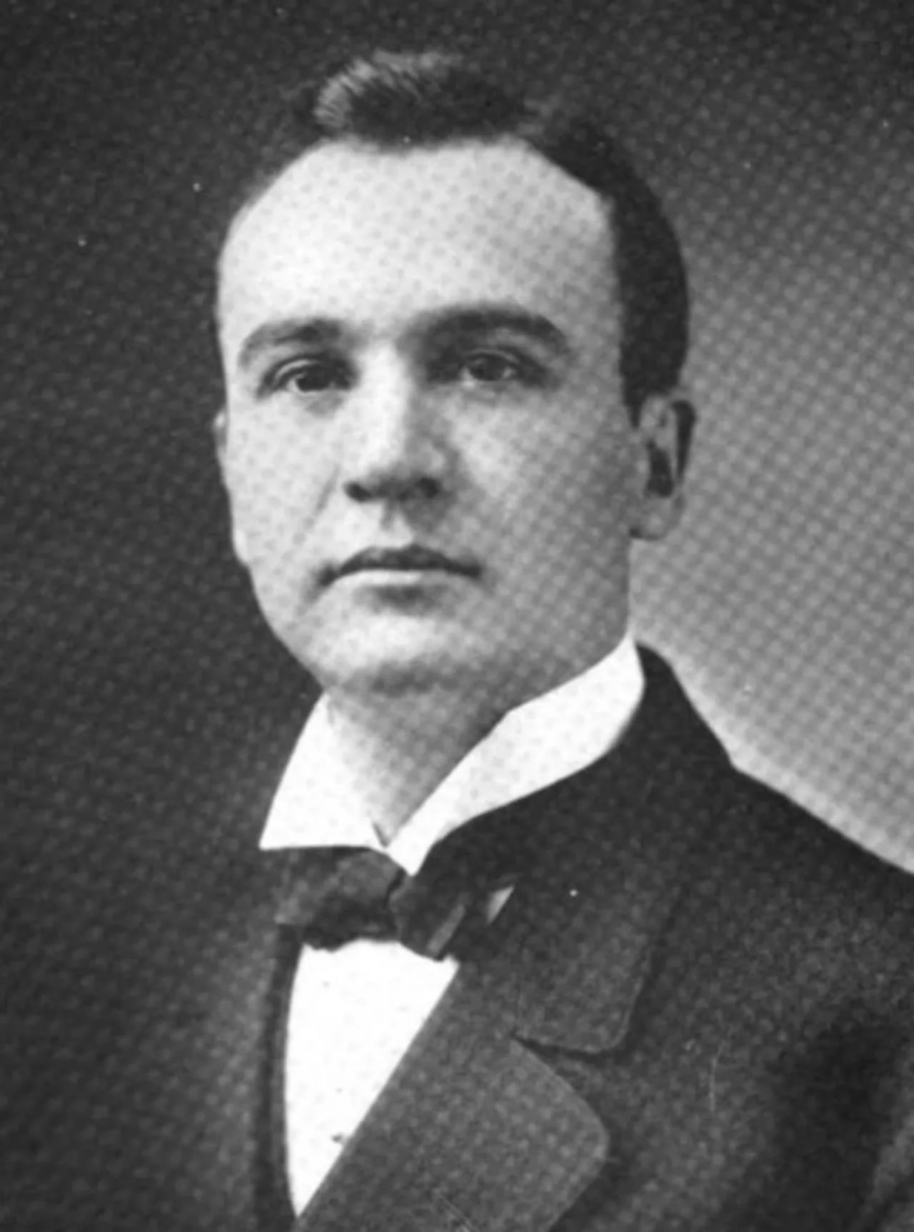 Portrait of Edward E. Miller (1880–1946) – memorial page