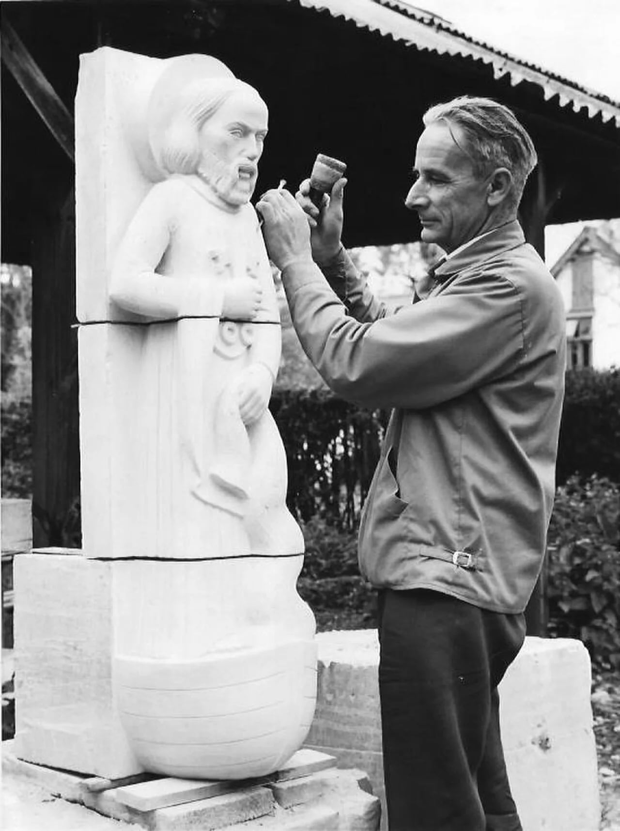 Portrait of Hilary Stratton (1906–1985) – memorial page