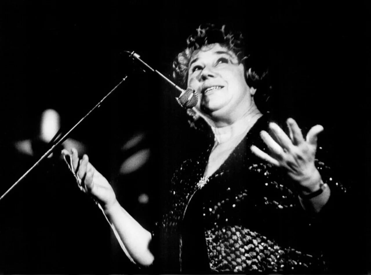 Porträt von Vlasta Průchová (1926–2006) – Gedenkseite