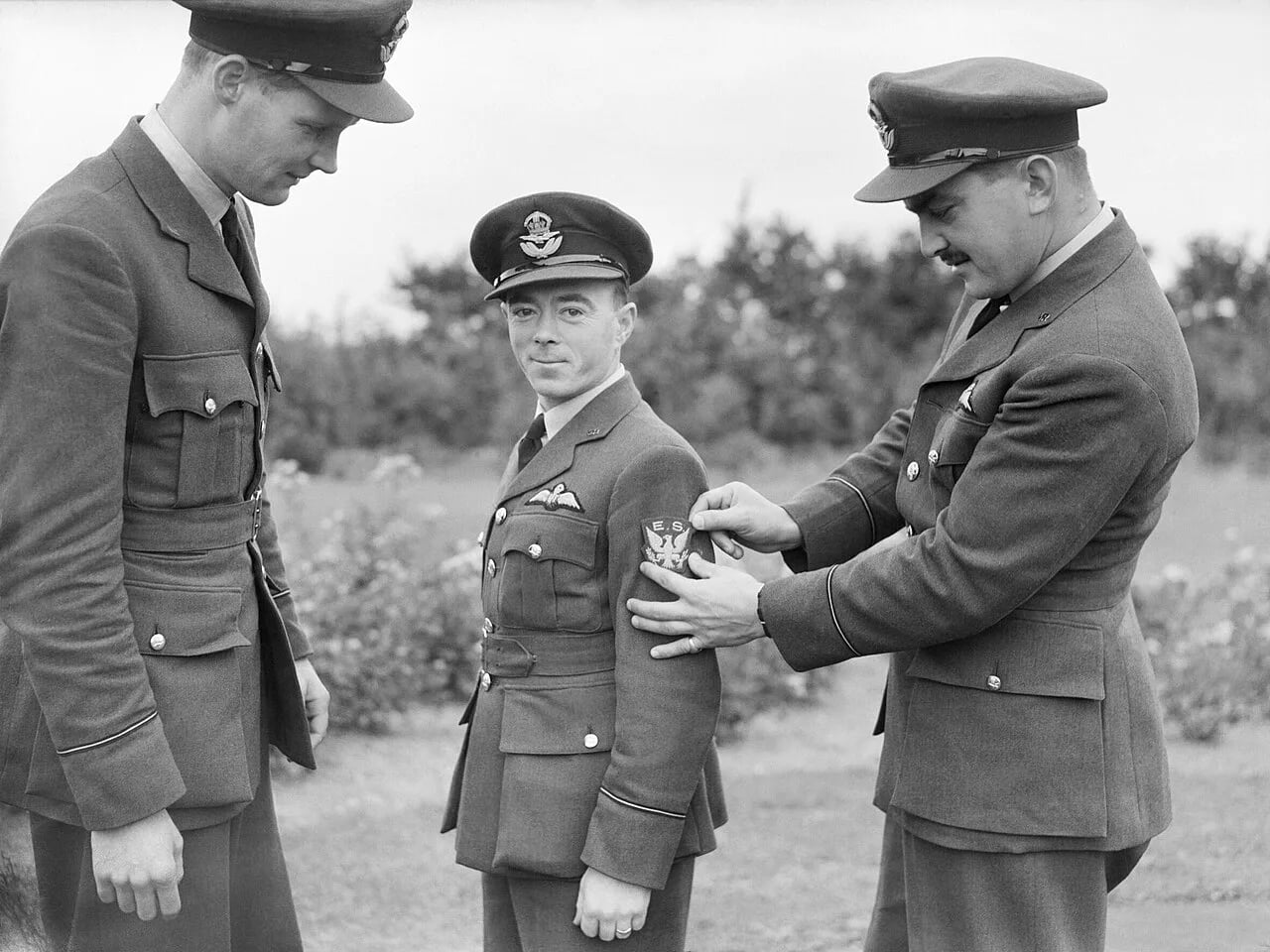 Portrait of Eugene Tobin (1917–1941) – memorial page