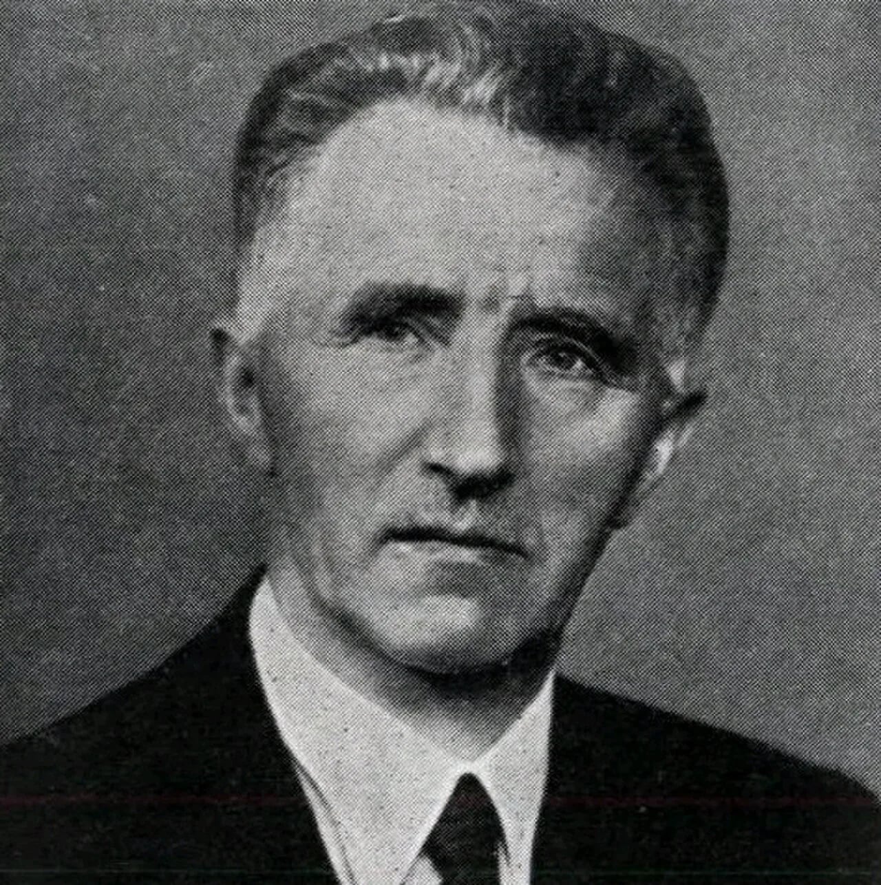 Portrait of Nils Trædal (1879–1948) – memorial page