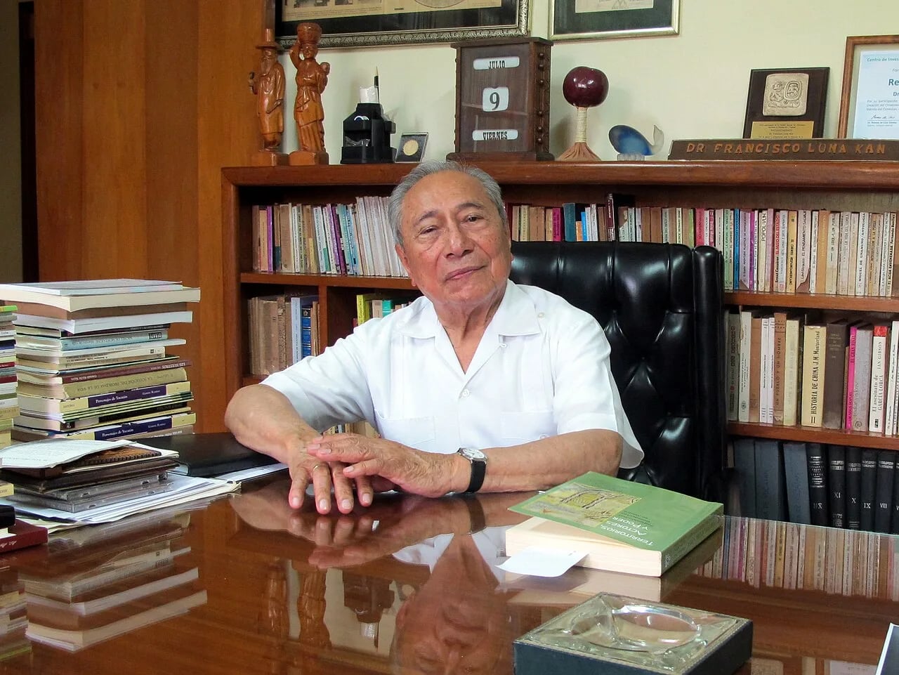 Portrait of Francisco Luna Kan (1925–2023) – memorial page