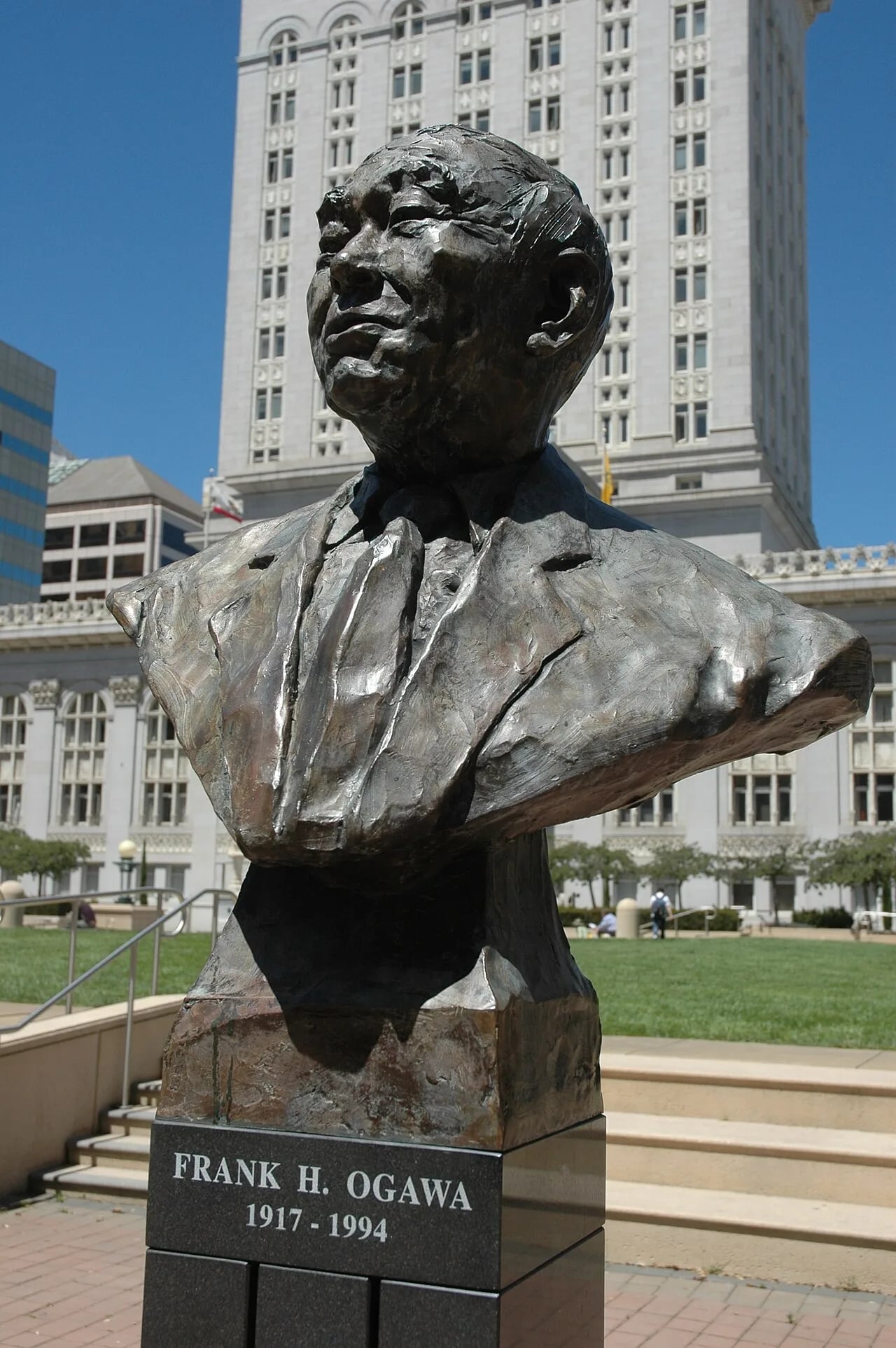 Portrait of Frank H. Ogawa (1917–1994) – memorial page
