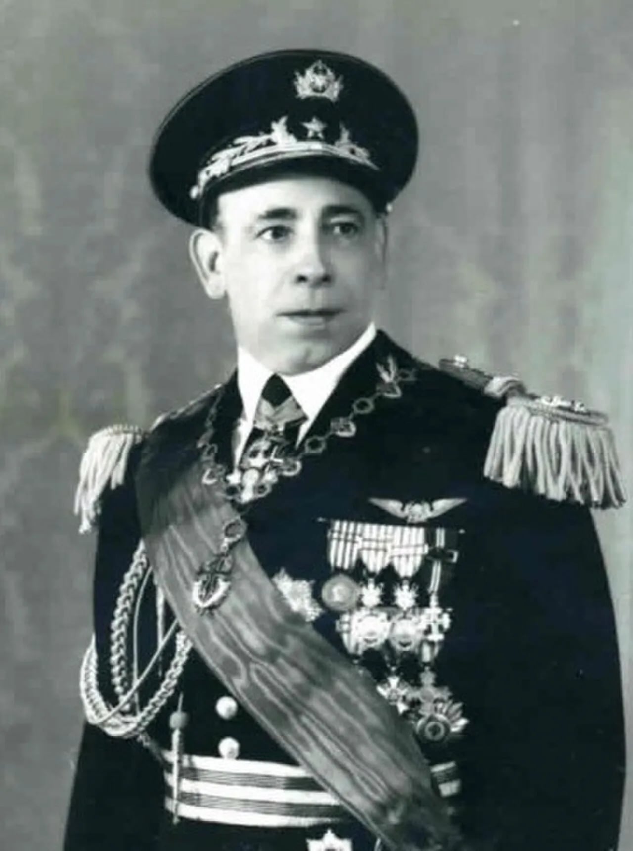 Porträt von Humberto Delgado (1906–1965) – Gedenkseite