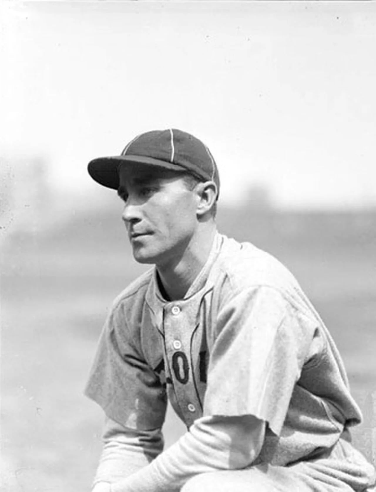 Portrait of Gene Robertson (1899–1981) – memorial page