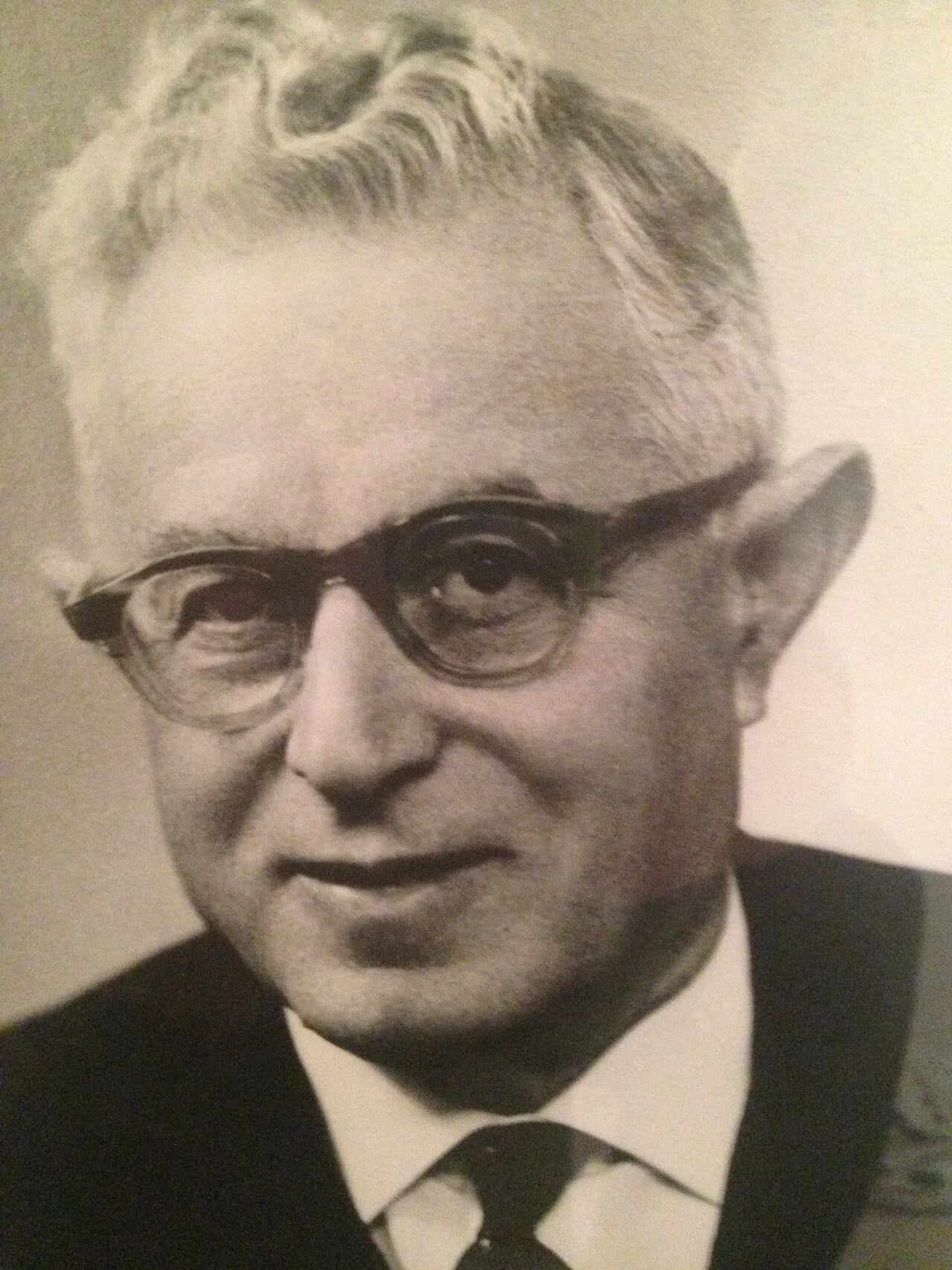 Portrait of Ezekiel Rivnay (1899–1972) – memorial page
