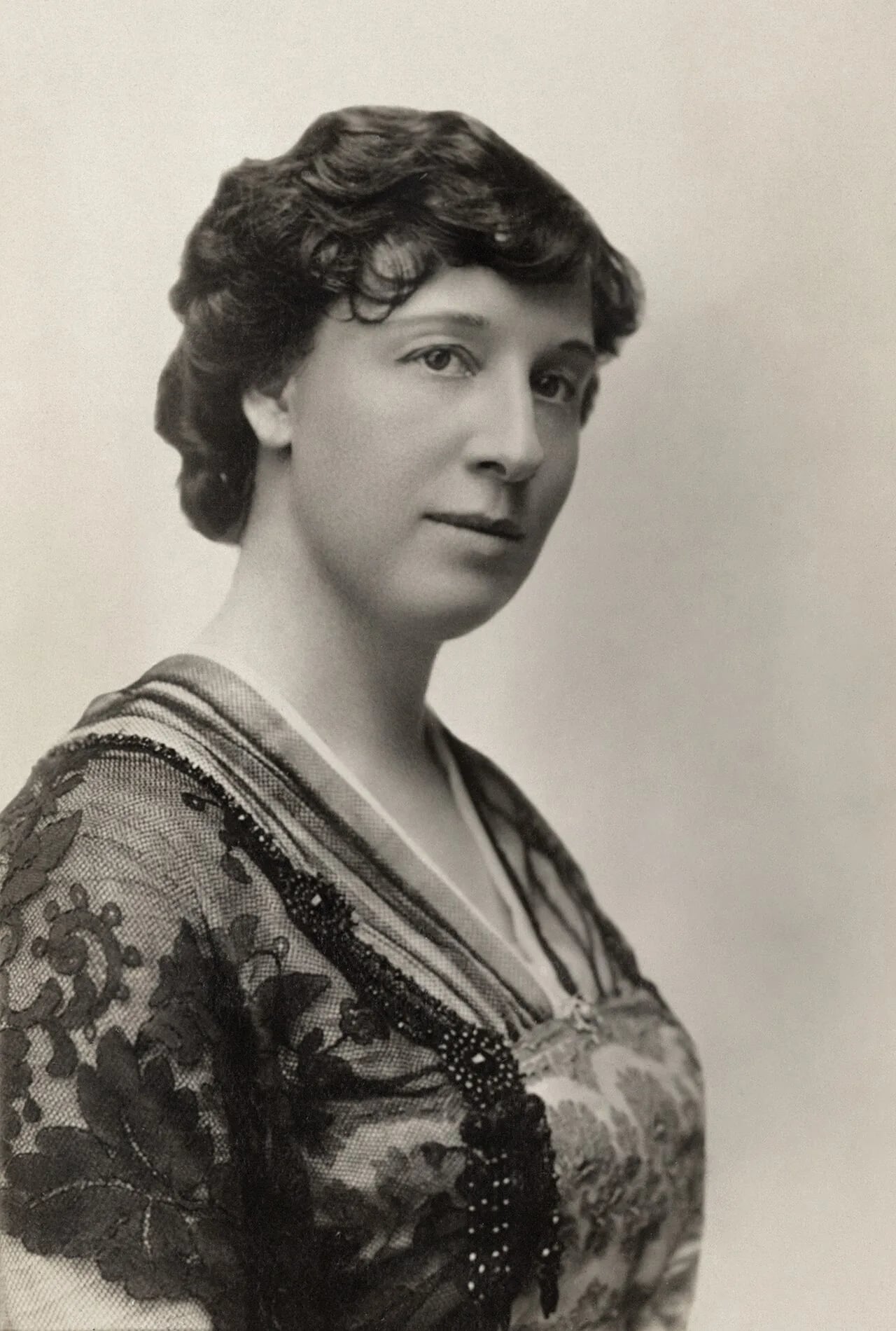 Portrait of Lillian Ascough (1880–1974) – memorial page