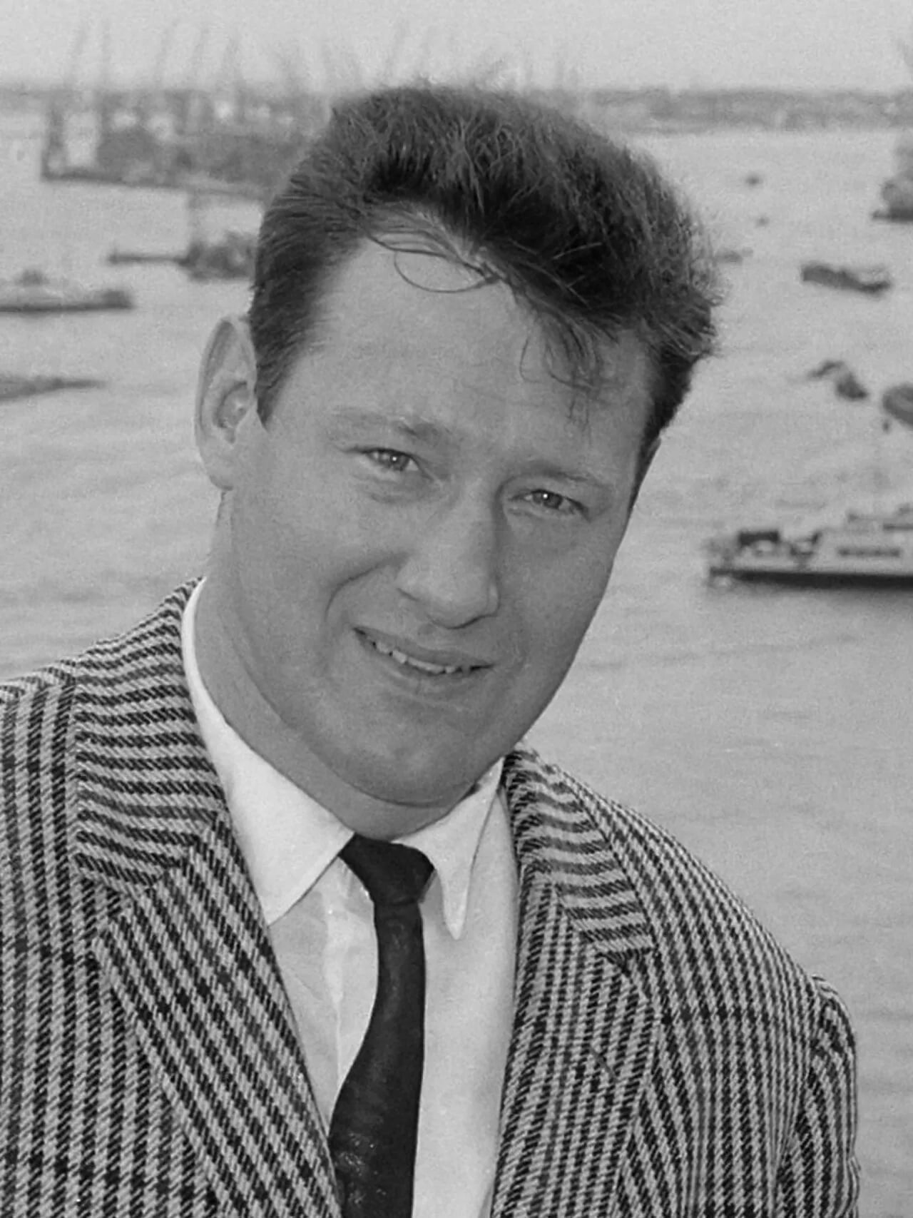 Porträt von Jon Bluming (1933–2018) – Gedenkseite