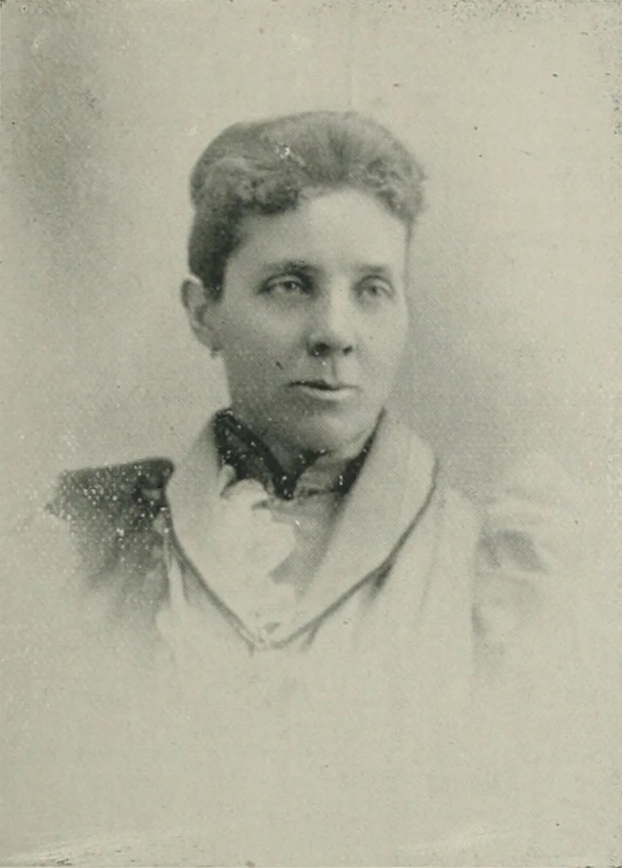 Portrait of Lillian Hollister (1853–1911) – memorial page