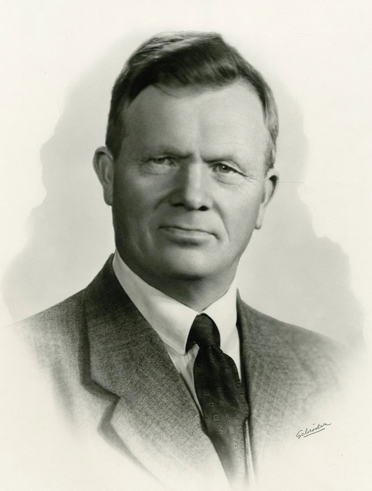Portrait of Leiv Aas (1887–1958) – memorial page