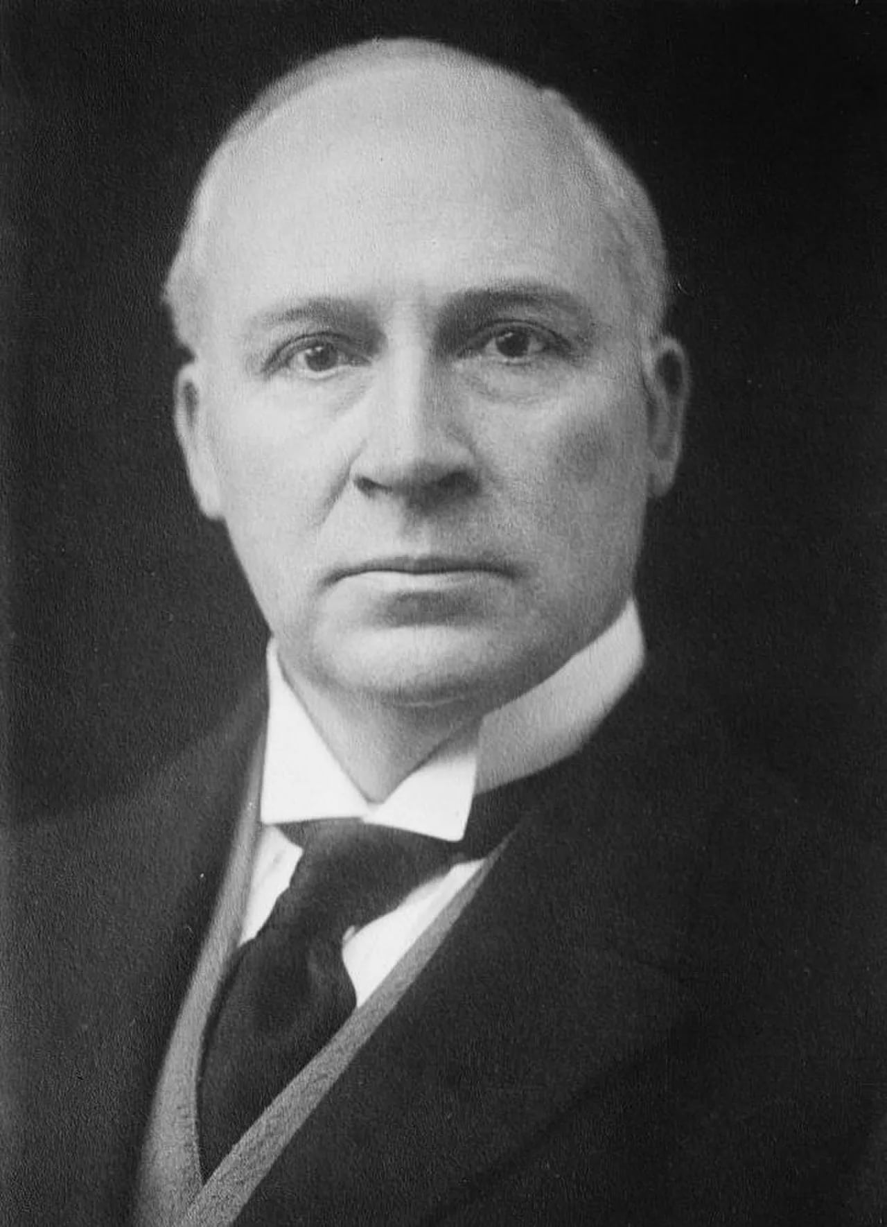 Portrait of Hamar Greenwood, 1st Viscount Greenwood (1870–1948) – memorial page