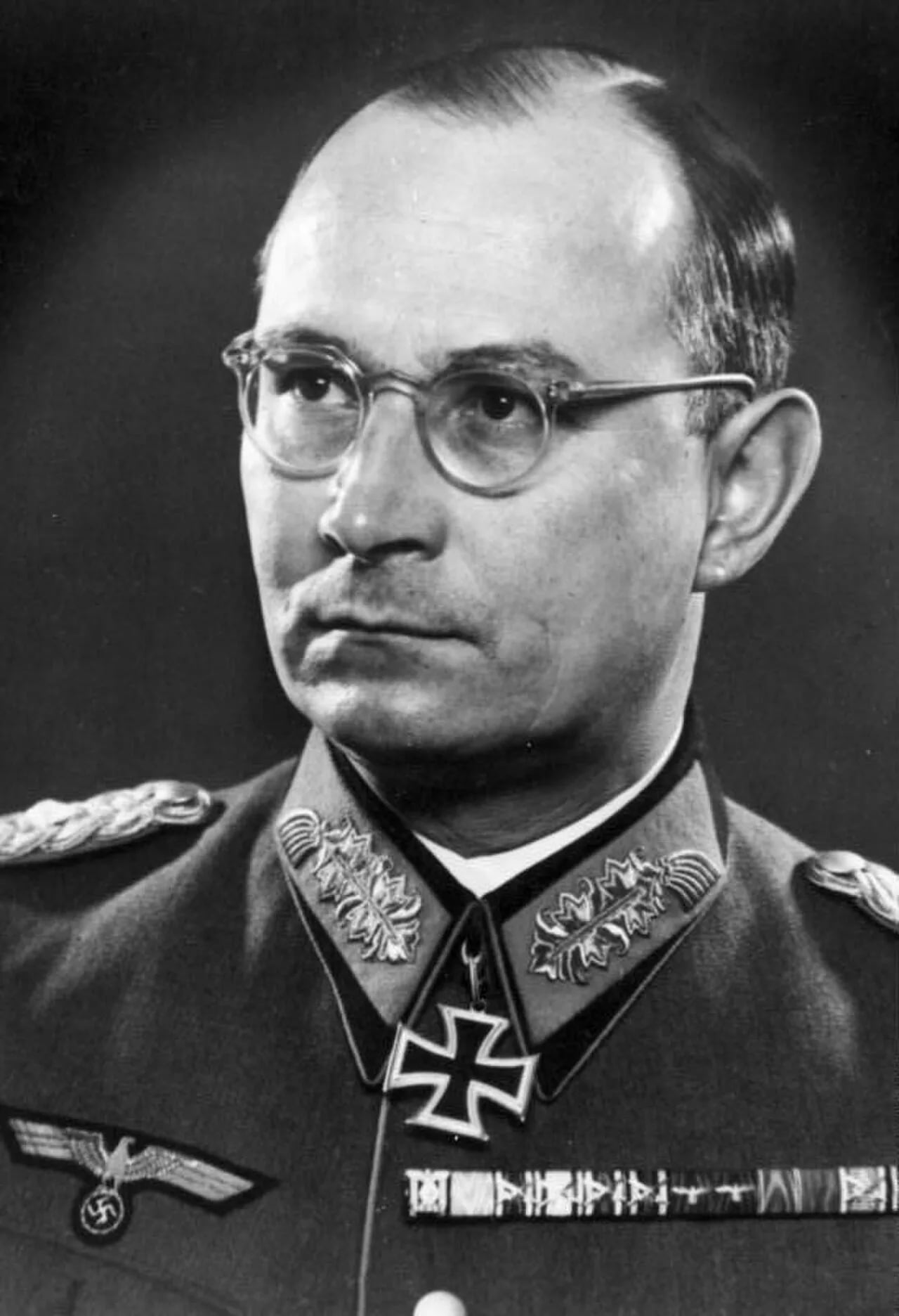 Porträt von Friedrich Olbricht (1888–1944) – Gedenkseite