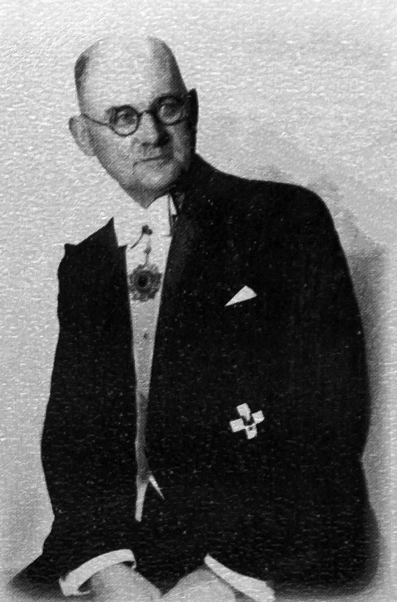 Portrait of John Rabe (1882–1950) – memorial page