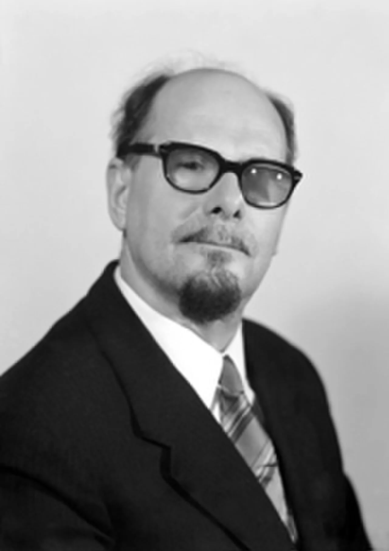 Portrait of Paolo Sema (1915–2007) – memorial page