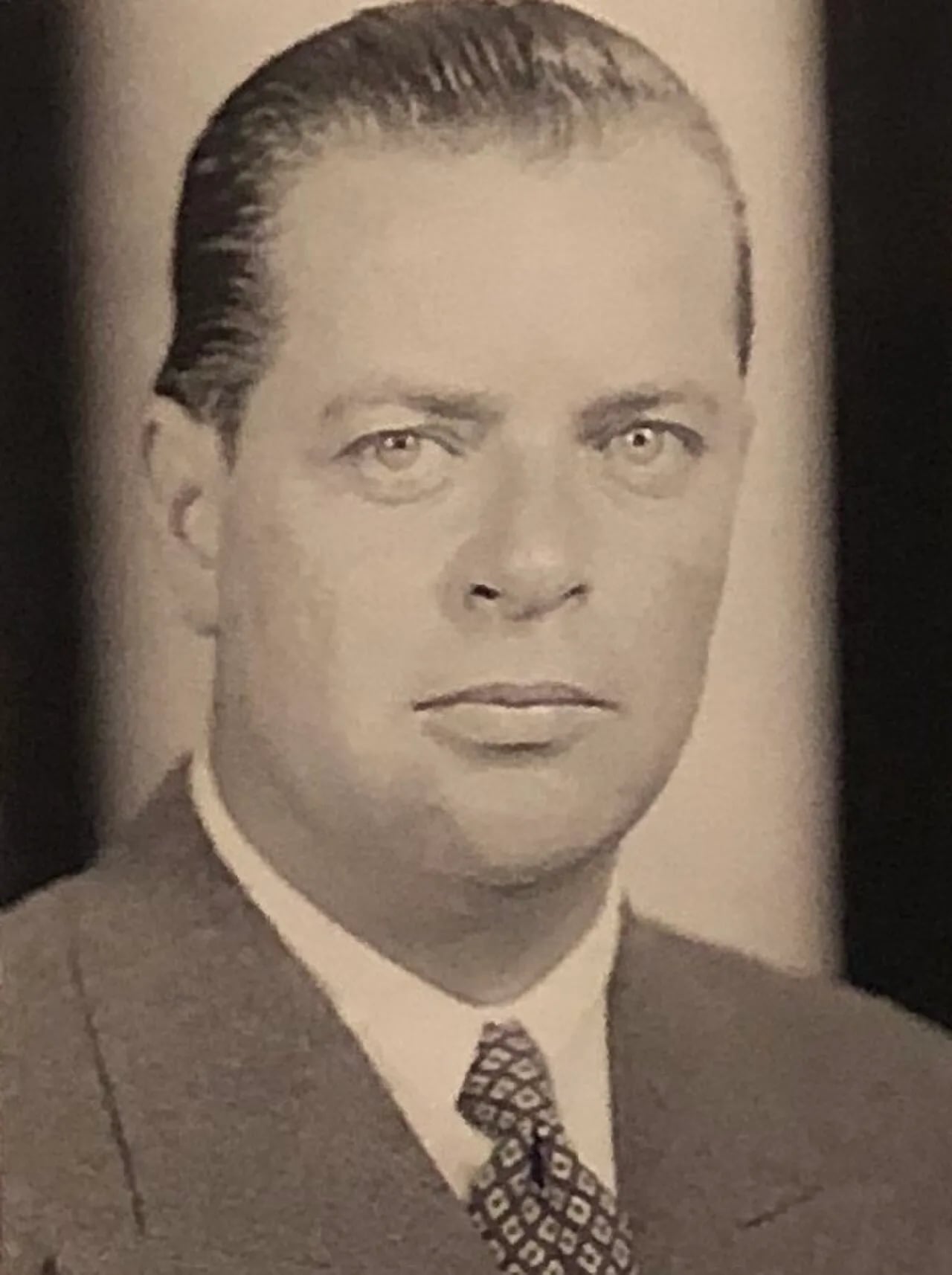 Portrait of Washington Beltrán (1914–2003) – memorial page