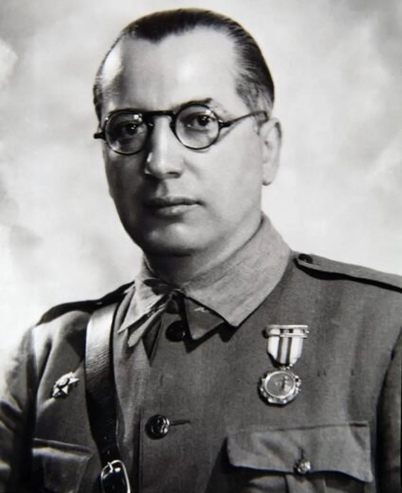 Porträt von Francisco Franco Salgado-Araujo (1890–1975) – Gedenkseite