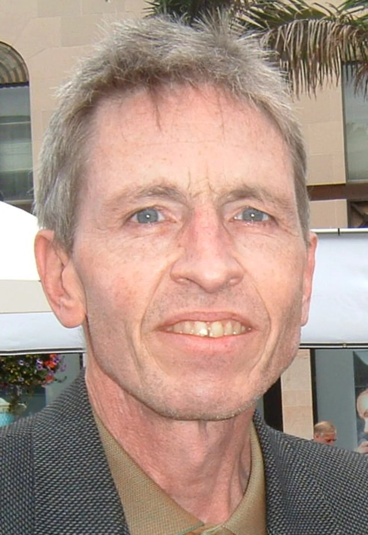Porträt von Phil Patton (1952–2015) – Gedenkseite