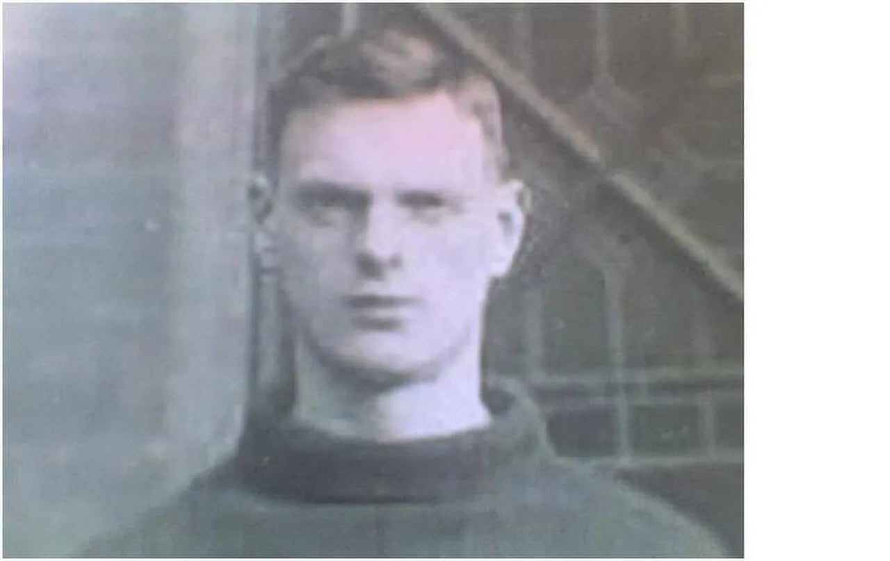 Portrait of Harry Morton (1909–1974) – memorial page