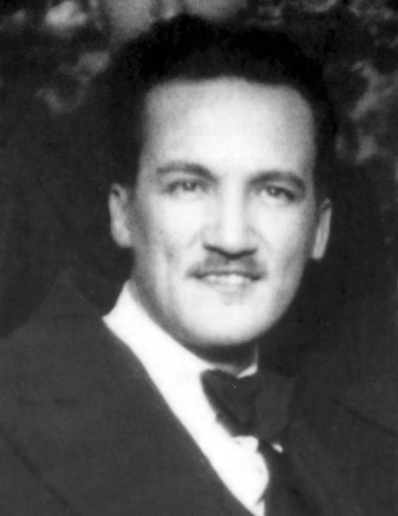 Portrait of Manuel Seoane (1900–1963) – memorial page